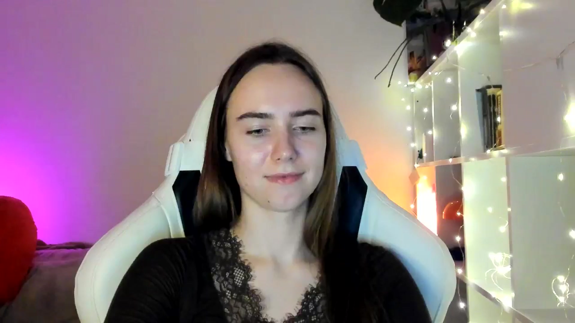 Gallery image thumbnail from OhAlisa's myfreecams stream on, 03/03/2026, 18:14 image 19 of 20