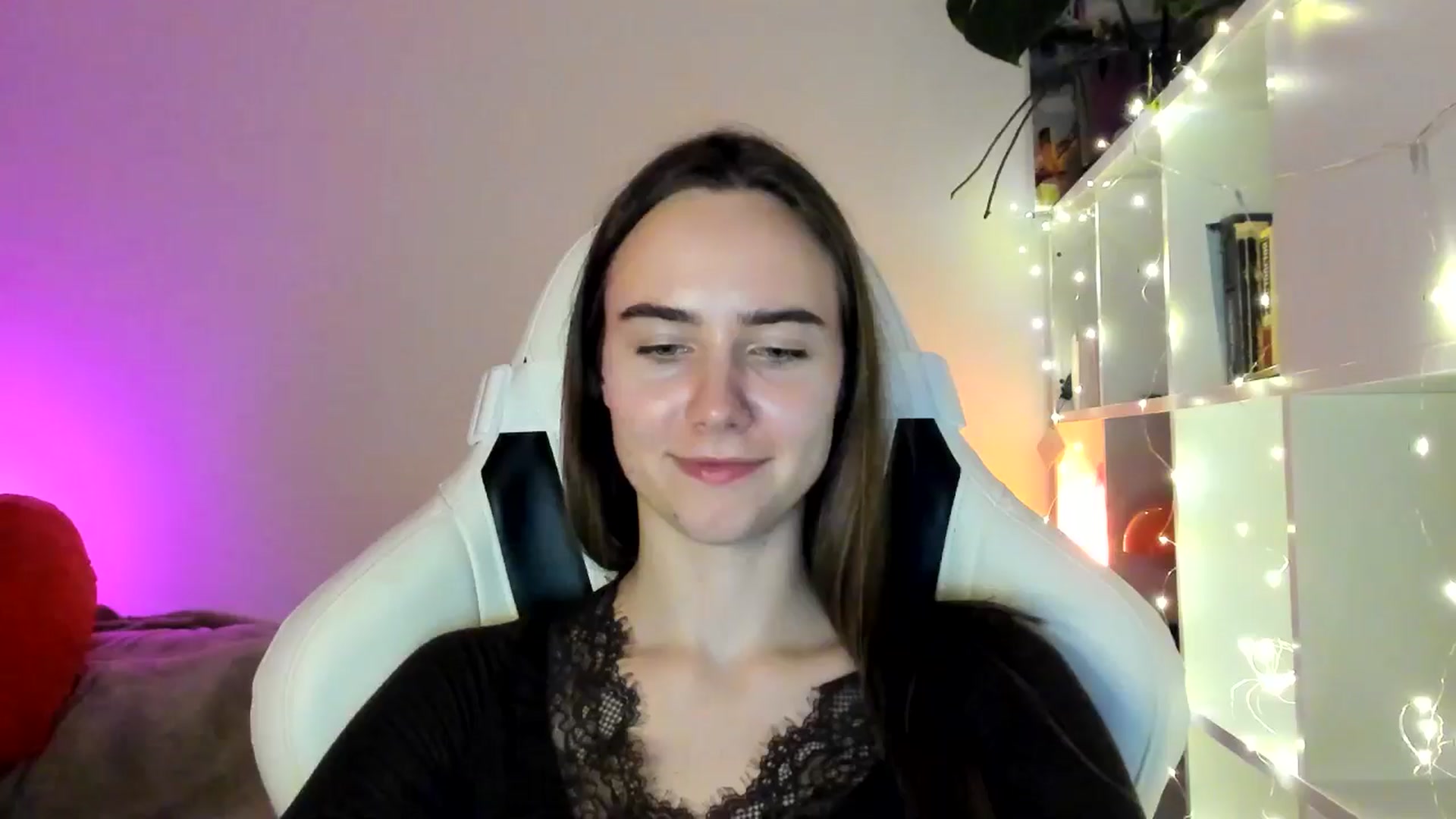 Gallery image thumbnail from OhAlisa's myfreecams stream on, 03/03/2026, 18:14 image 12 of 20