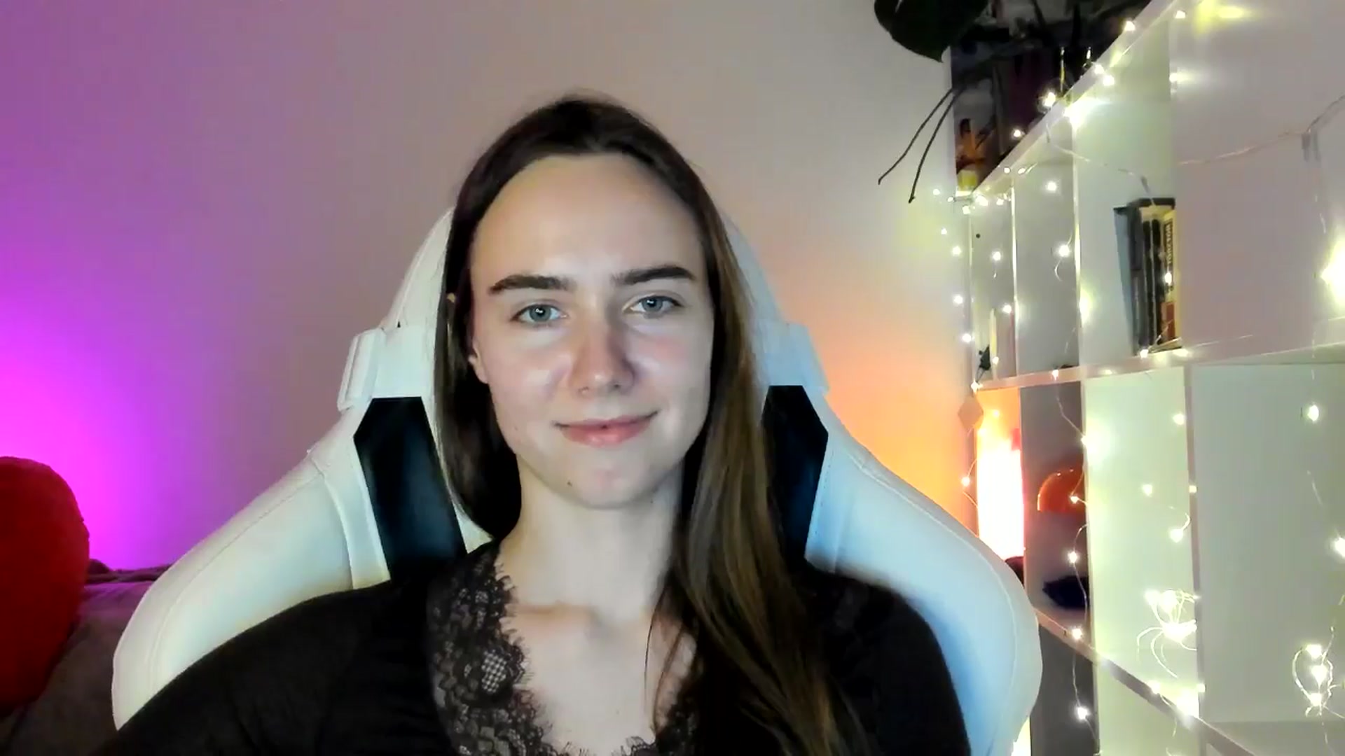 Gallery image thumbnail from OhAlisa's myfreecams stream on, 03/03/2026, 18:14 image 3 of 20