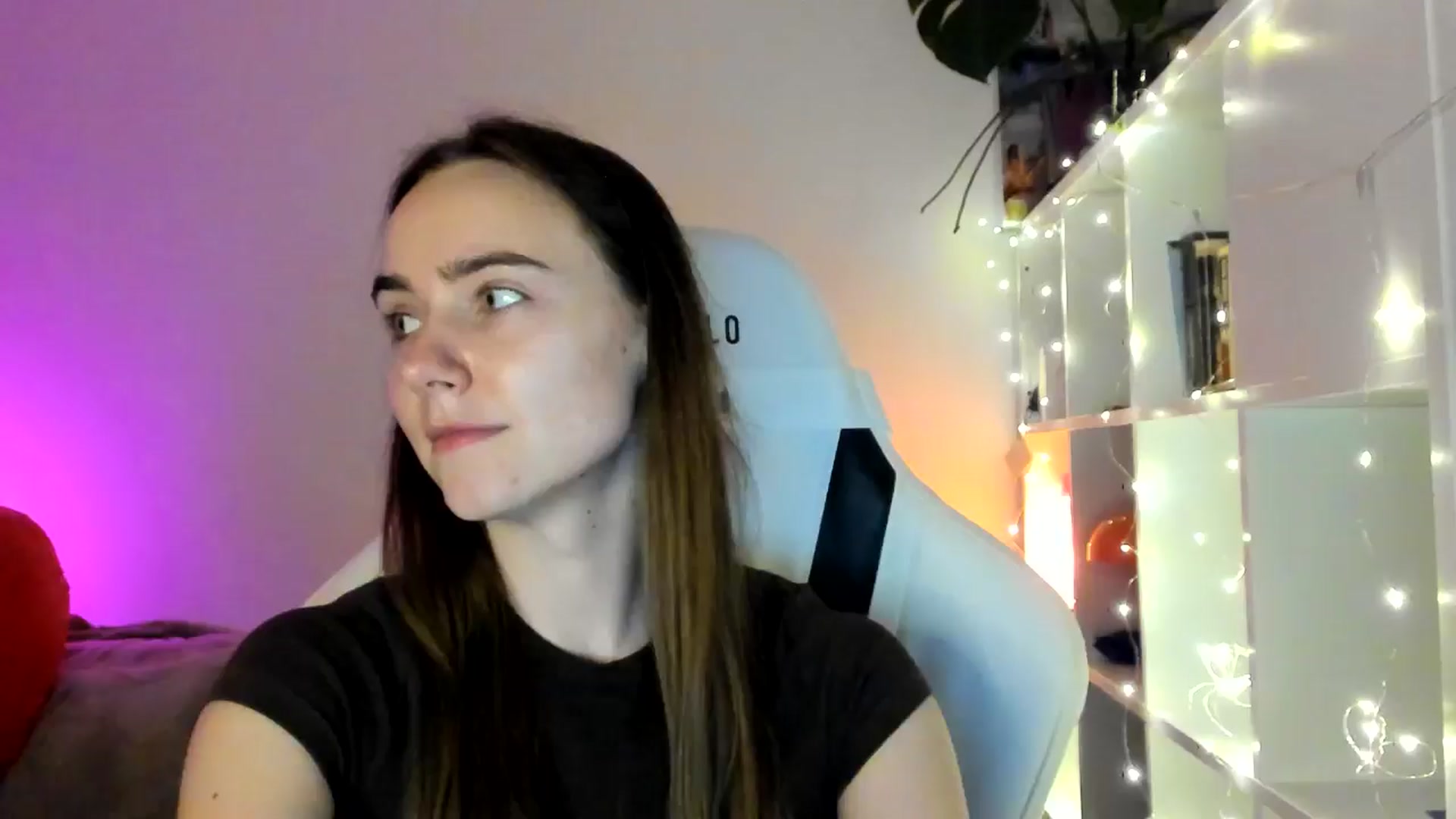 Gallery image thumbnail from OhAlisa's myfreecams stream on, 03/03/2026, 19:19 image 1 of 20