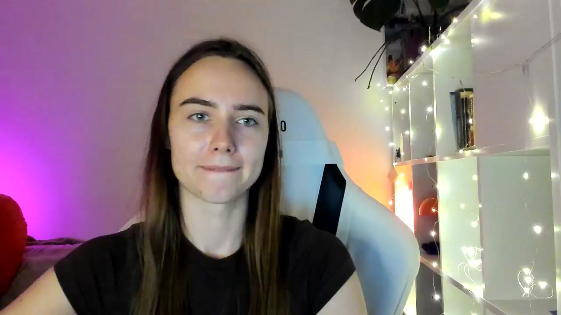 Gallery image thumbnail from OhAlisa's myfreecams stream on, 03/03/2026, 19:19 image 4 of 20