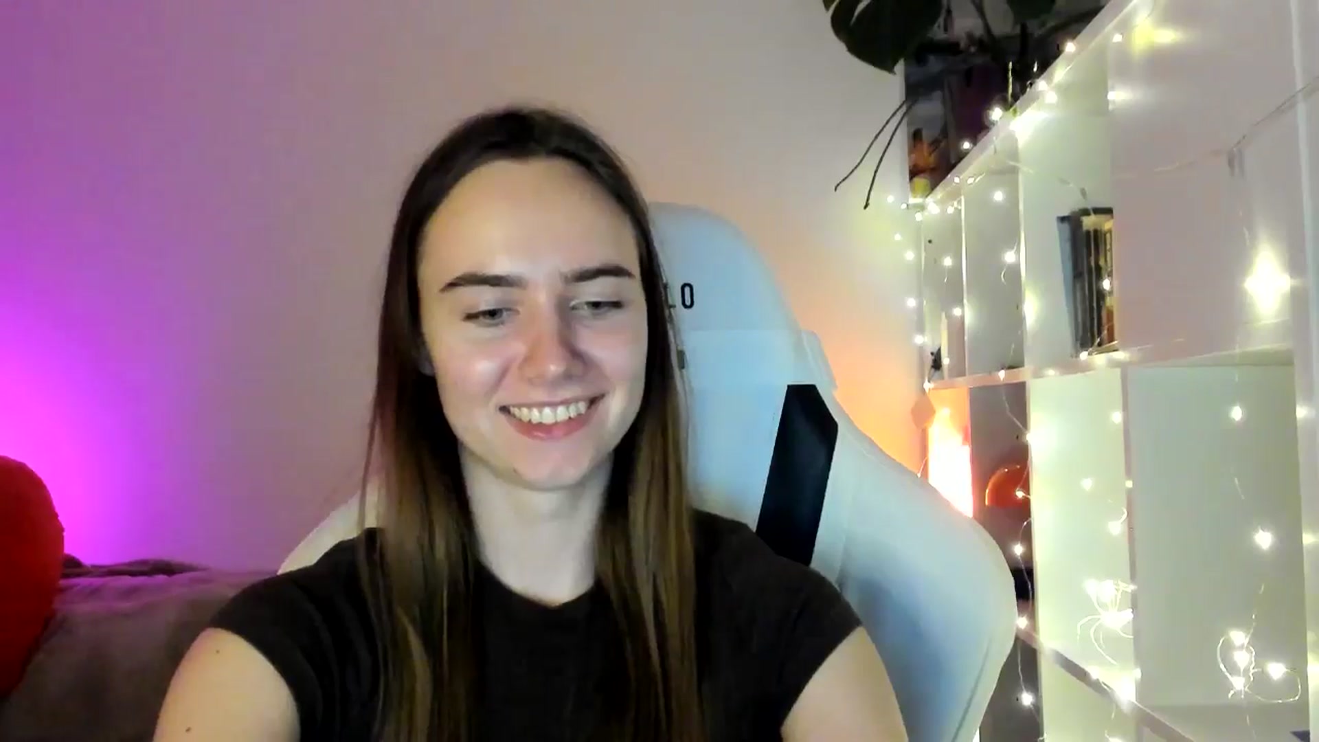 Gallery image thumbnail from OhAlisa's myfreecams stream on, 03/03/2026, 19:19 image 20 of 20