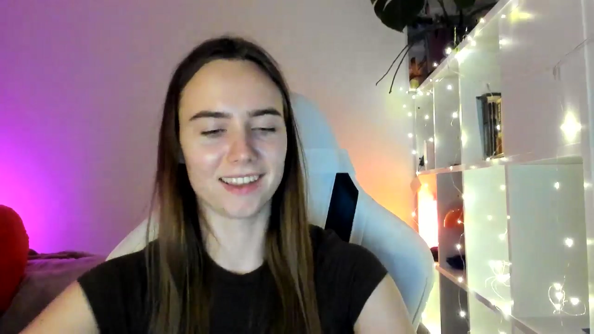 Gallery image thumbnail from OhAlisa's myfreecams stream on, 03/03/2026, 19:19 image 16 of 20