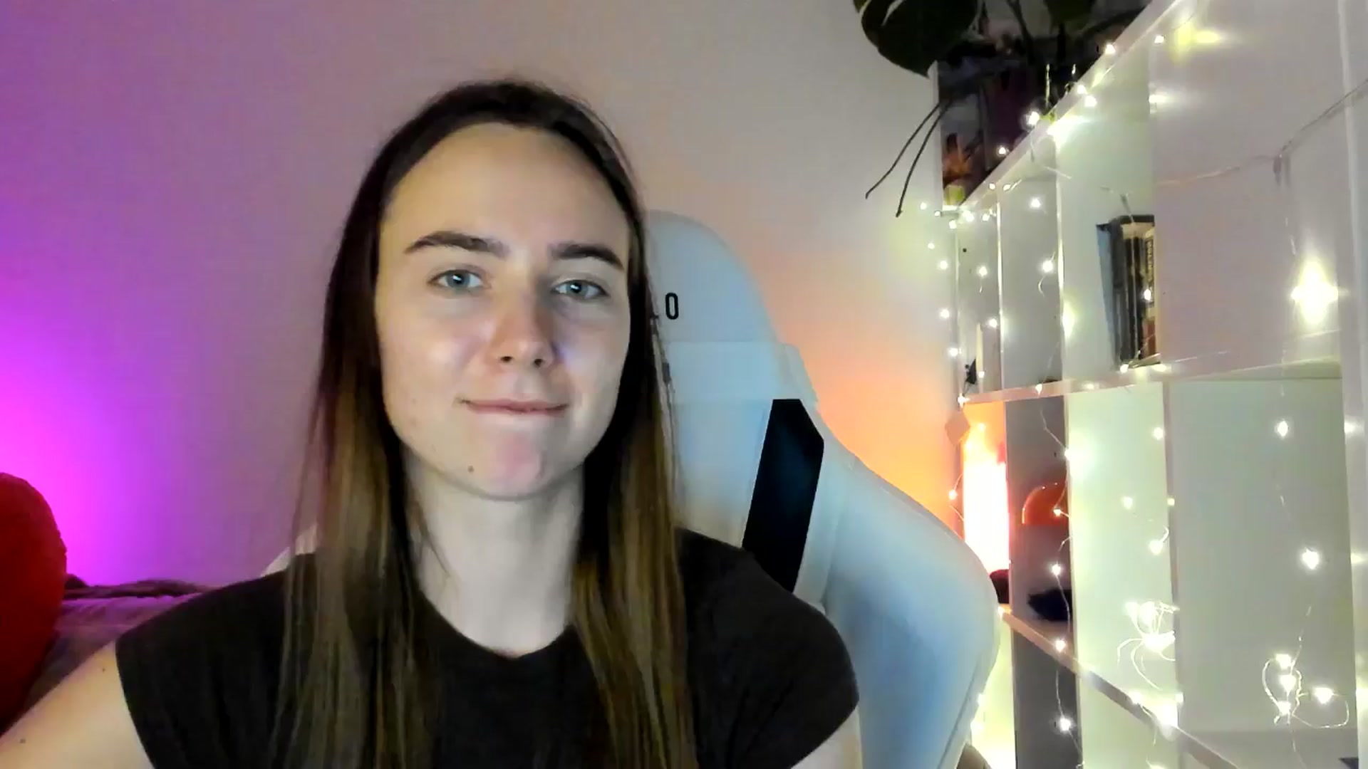 Gallery image thumbnail from OhAlisa's myfreecams stream on, 03/03/2026, 19:19 image 15 of 20