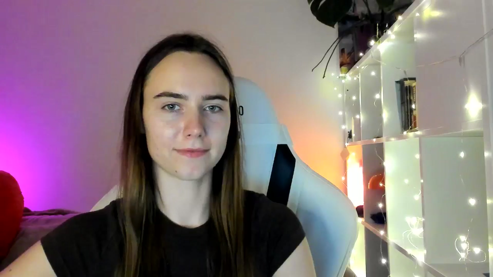 Gallery image thumbnail from OhAlisa's myfreecams stream on, 03/03/2026, 19:19 image 5 of 20