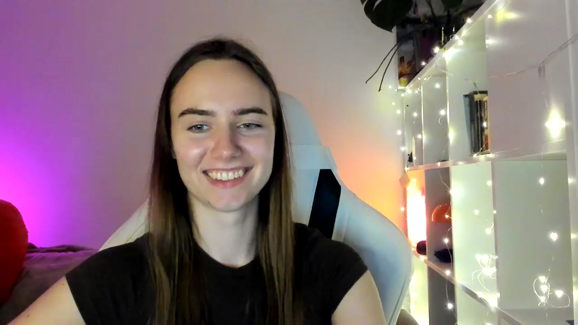 Gallery image thumbnail from OhAlisa's myfreecams stream on, 03/03/2026, 19:19 image 7 of 20