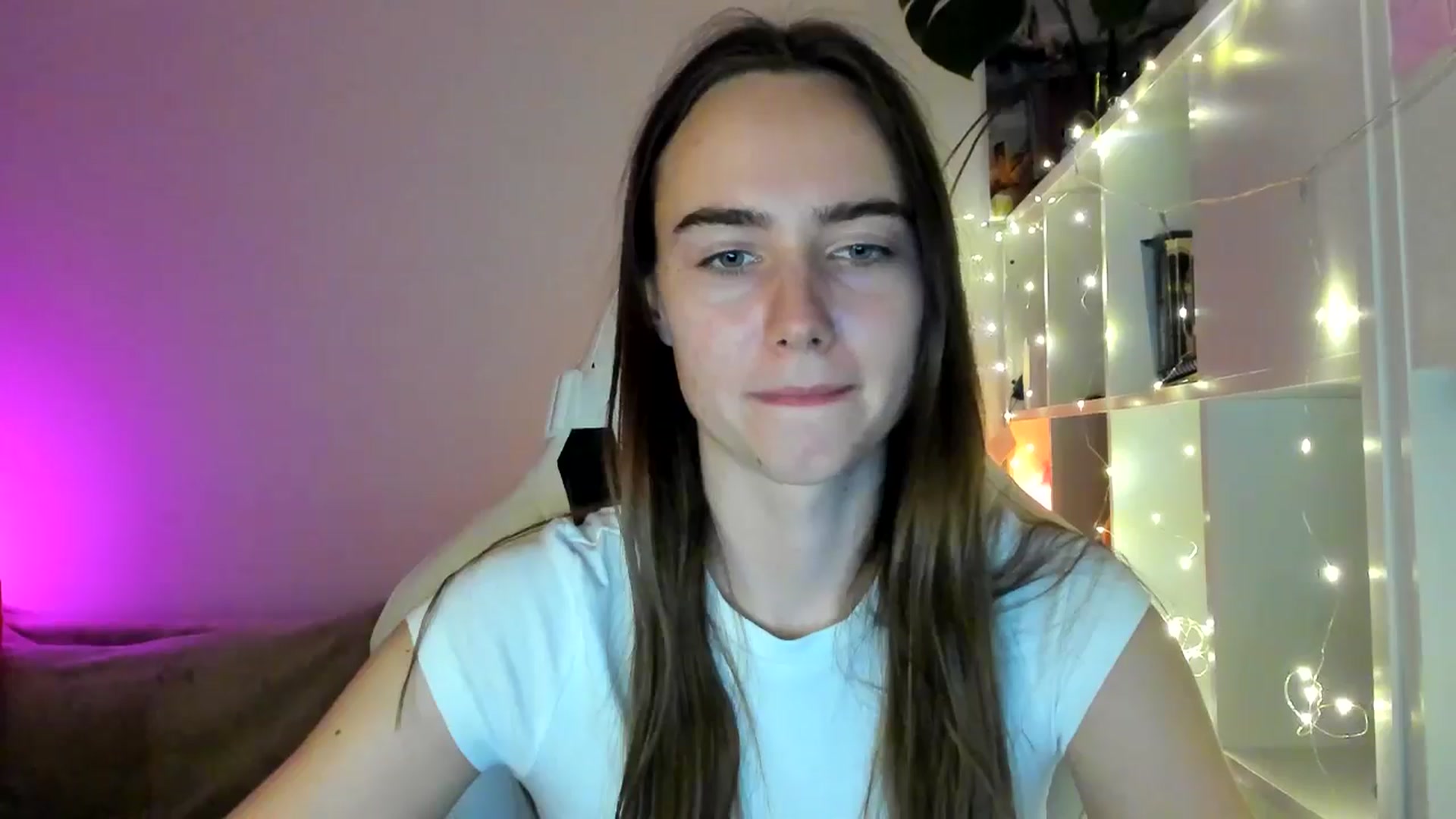 Gallery image thumbnail from OhAlisa's myfreecams stream on, 03/05/2026, 17:18 image 13 of 20