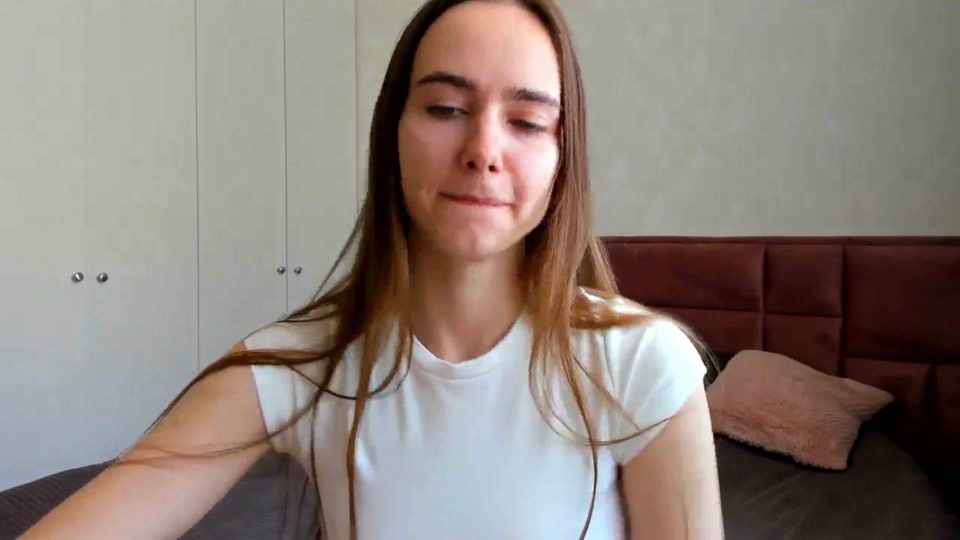 Gallery image thumbnail from OhAlisa's myfreecams stream on, 04/05/2026, 11:40 image 17 of 20