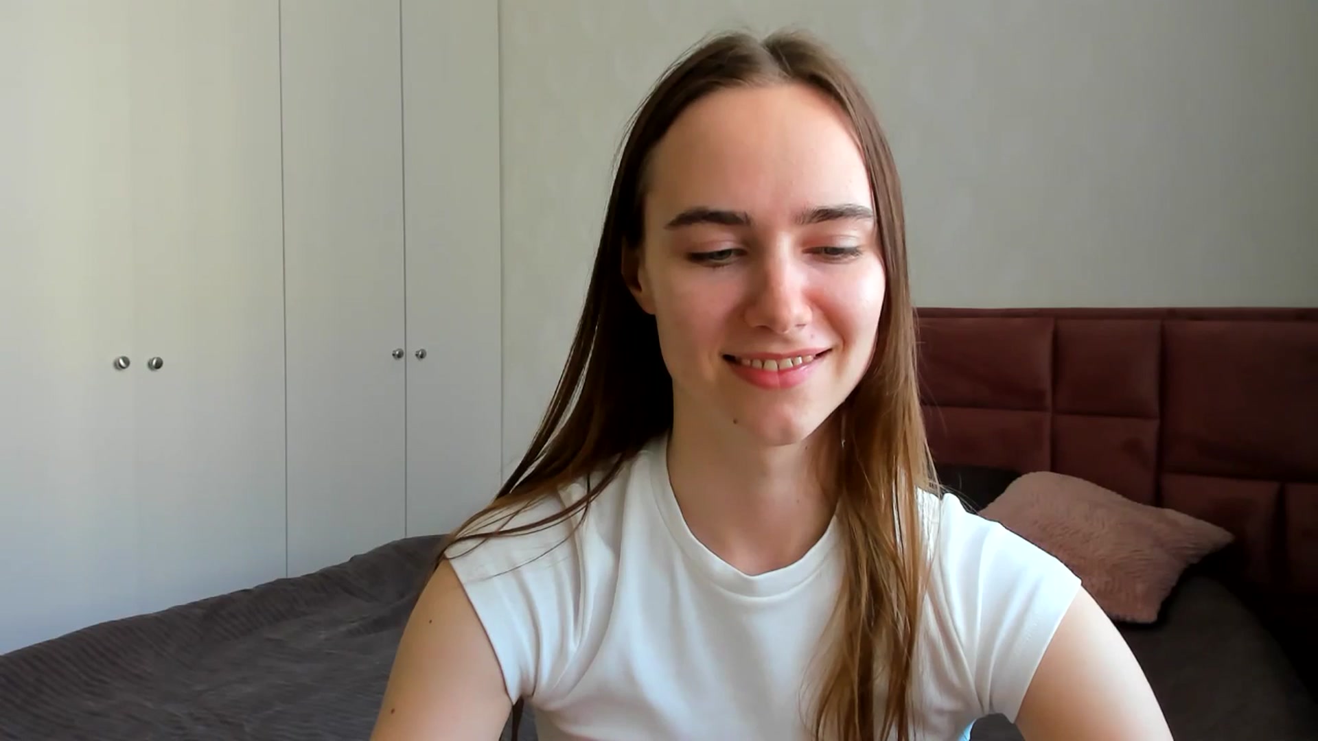 Gallery image thumbnail from OhAlisa's myfreecams stream on, 04/05/2026, 12:57 image 17 of 20