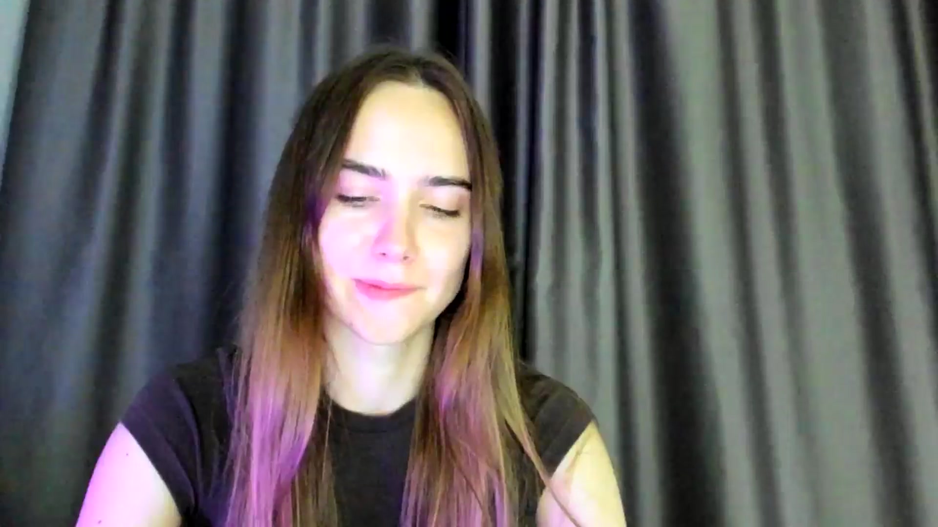 Gallery image thumbnail from OhAlisa's myfreecams stream on, 04/11/2026, 17:46 image 17 of 20
