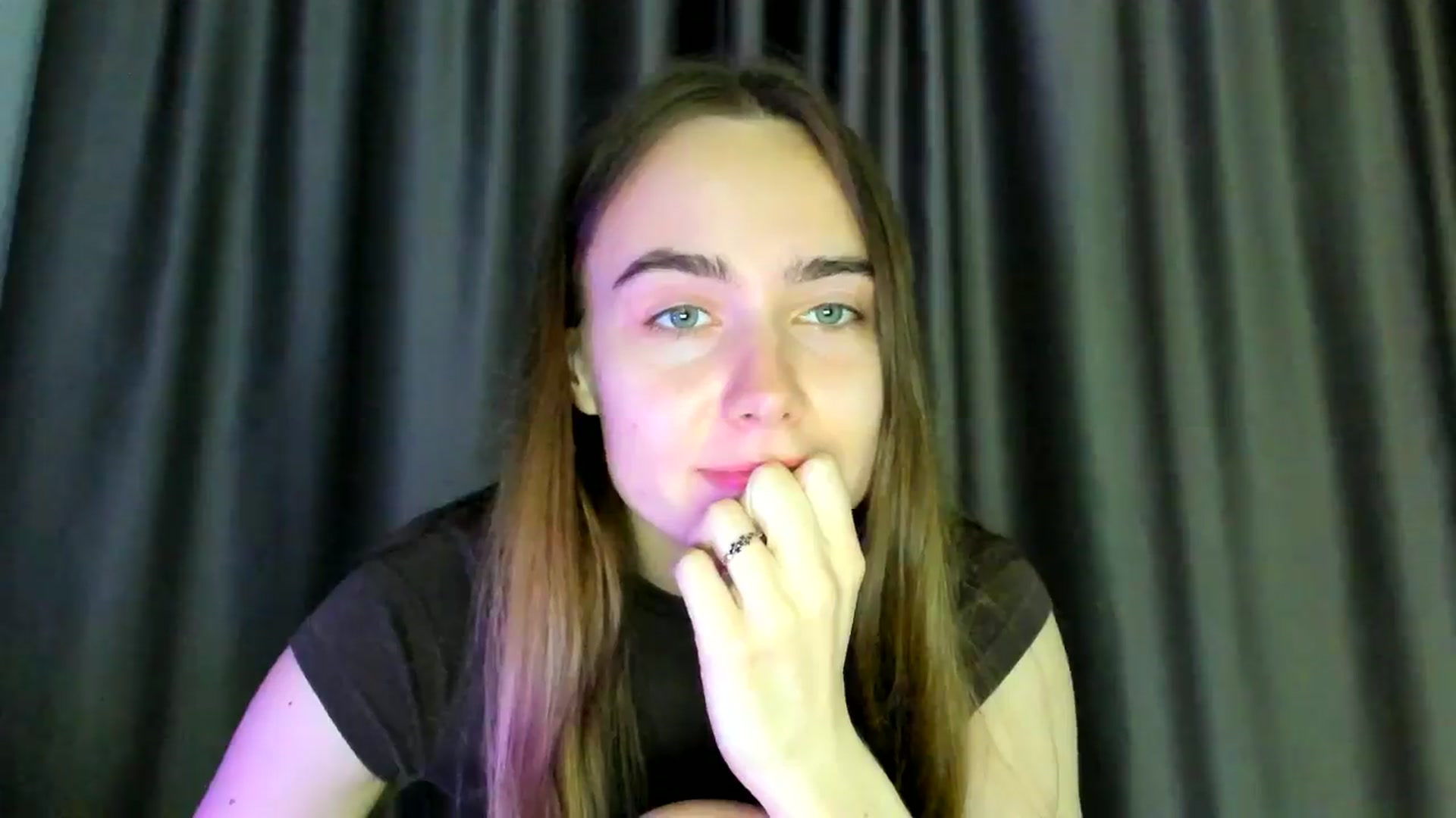 Gallery image thumbnail from OhAlisa's myfreecams stream on, 04/11/2026, 17:46 image 11 of 20