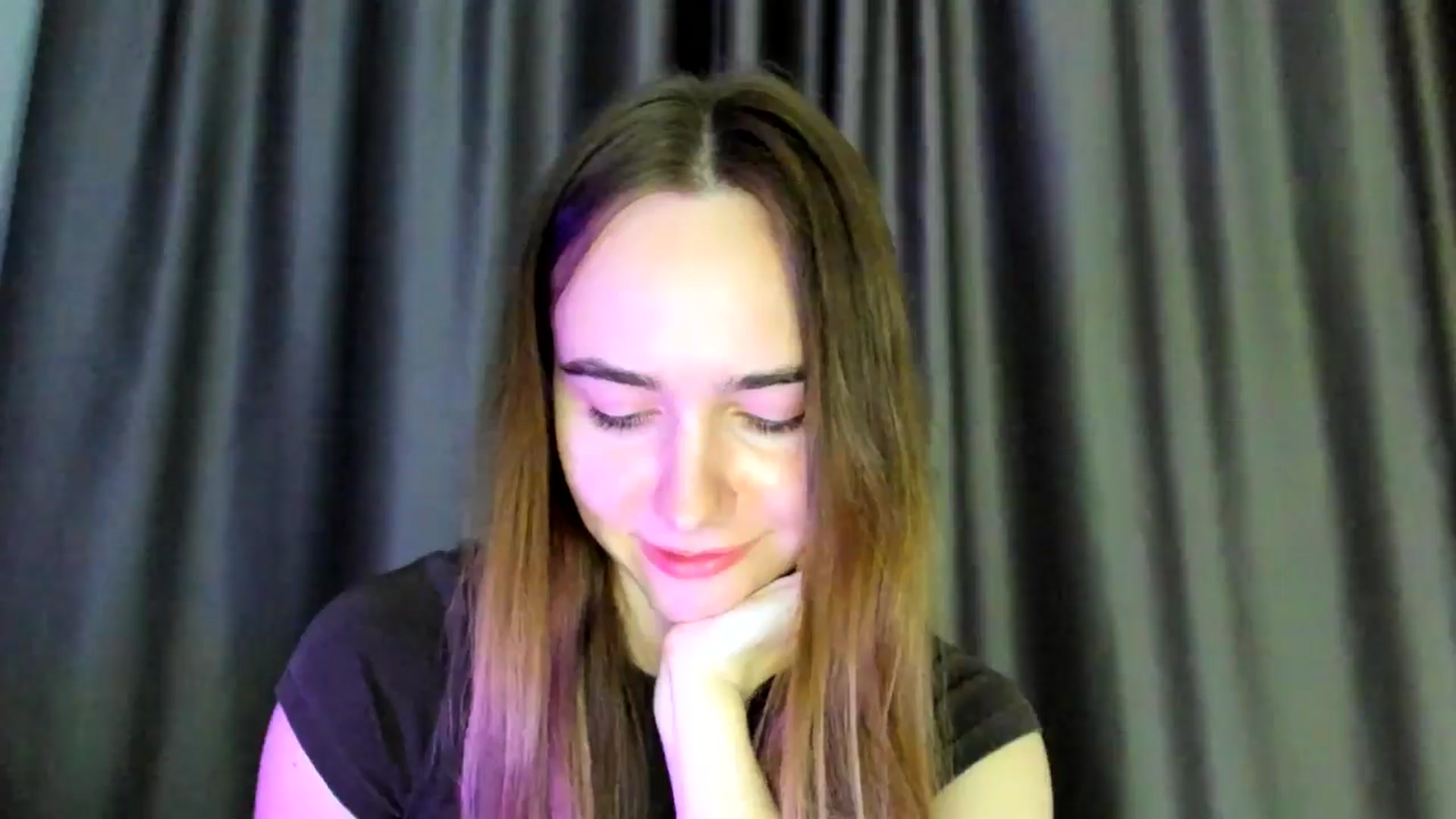 Gallery image thumbnail from OhAlisa's myfreecams stream on, 04/11/2026, 17:46 image 15 of 20