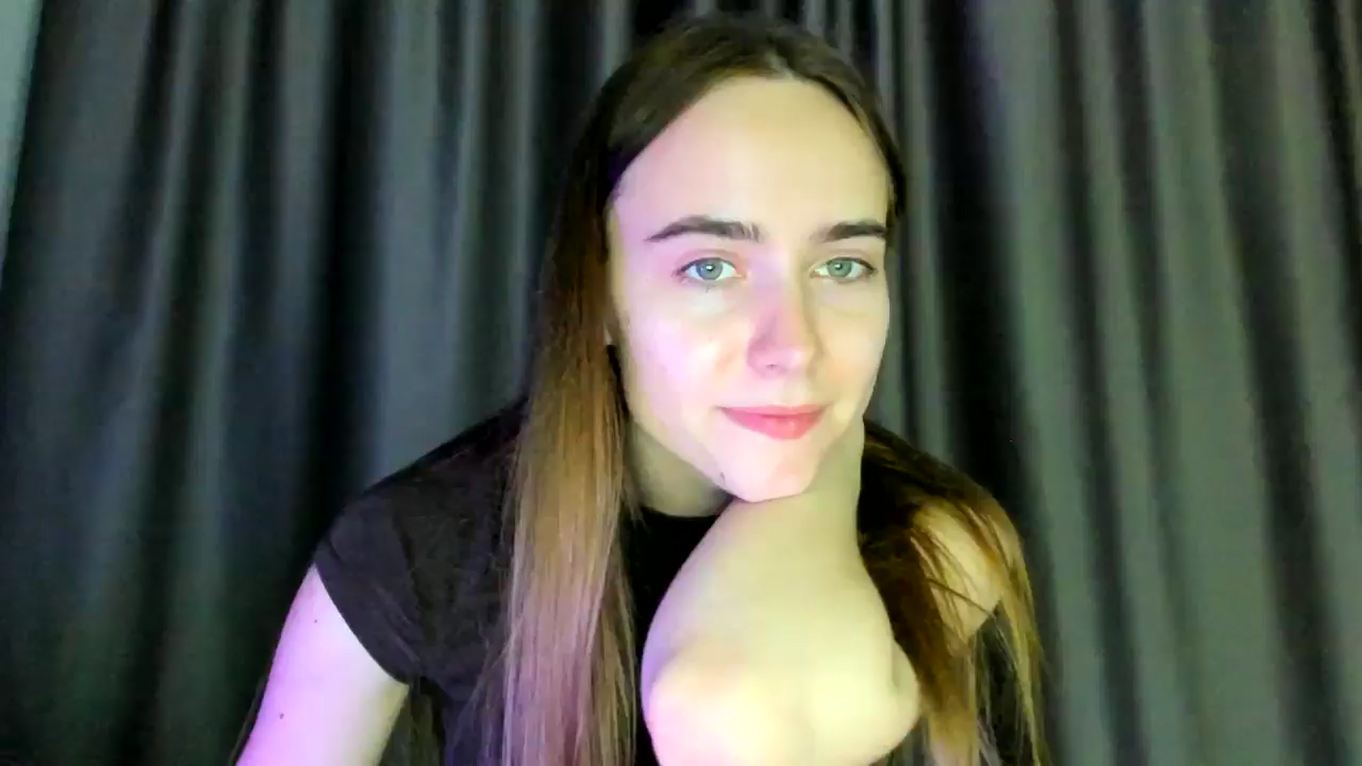 Gallery image thumbnail from OhAlisa's myfreecams stream on, 04/11/2026, 17:46 image 4 of 20