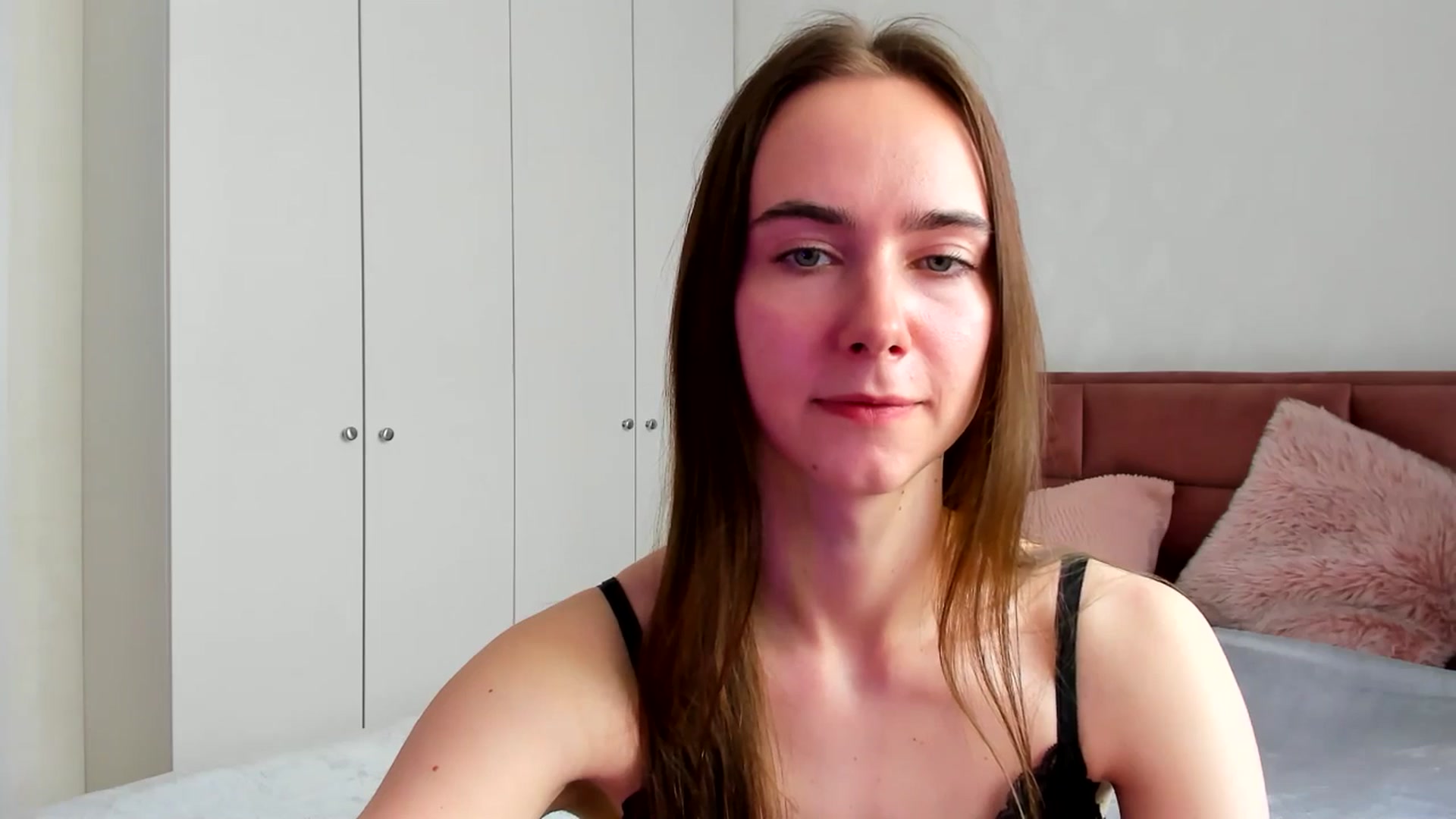 Gallery image thumbnail from OhAlisa's myfreecams stream on, 04/22/2026, 13:20 image 19 of 20