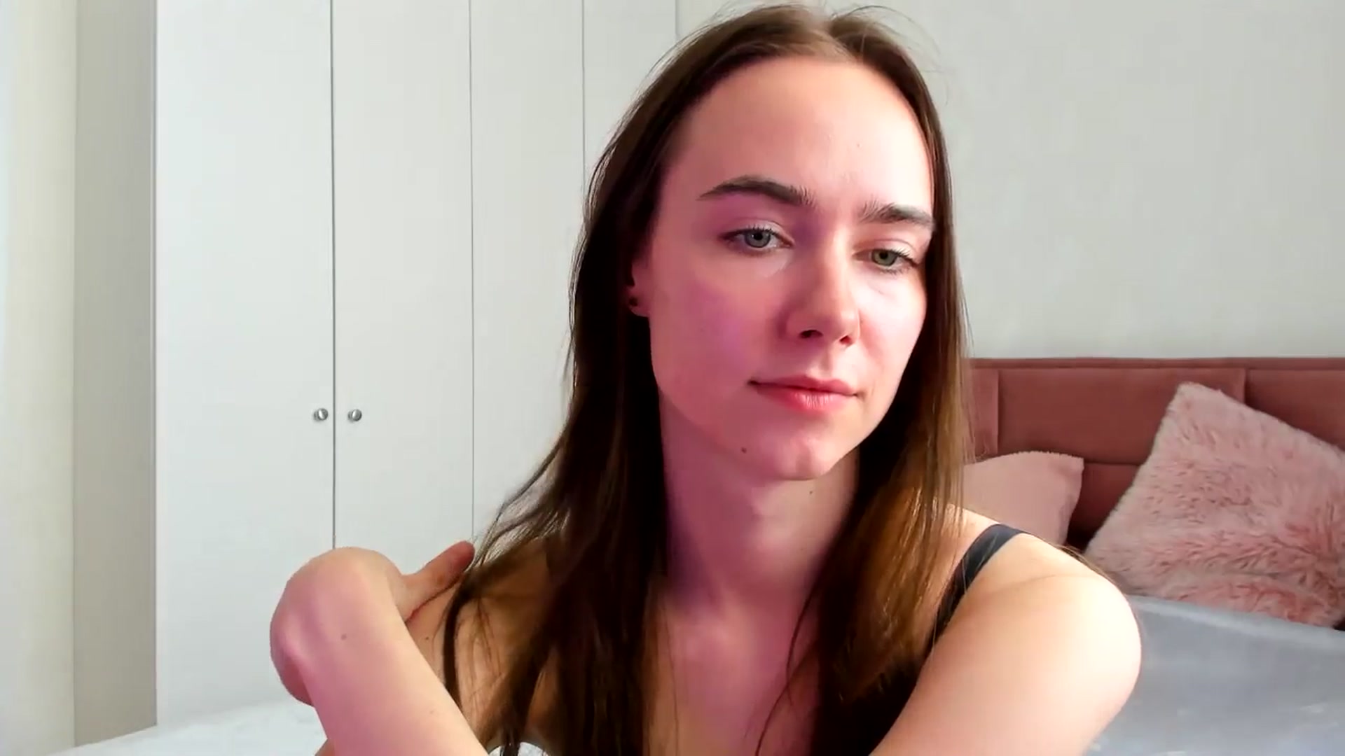 Gallery image thumbnail from OhAlisa's myfreecams stream on, 04/22/2026, 13:20 image 3 of 20