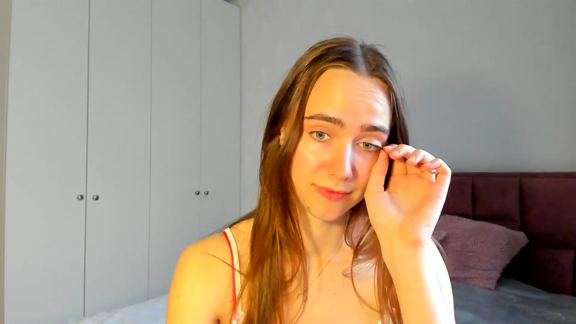 Gallery image thumbnail from OhAlisa's myfreecams stream on, 04/29/2026, 17:25 image 15 of 20