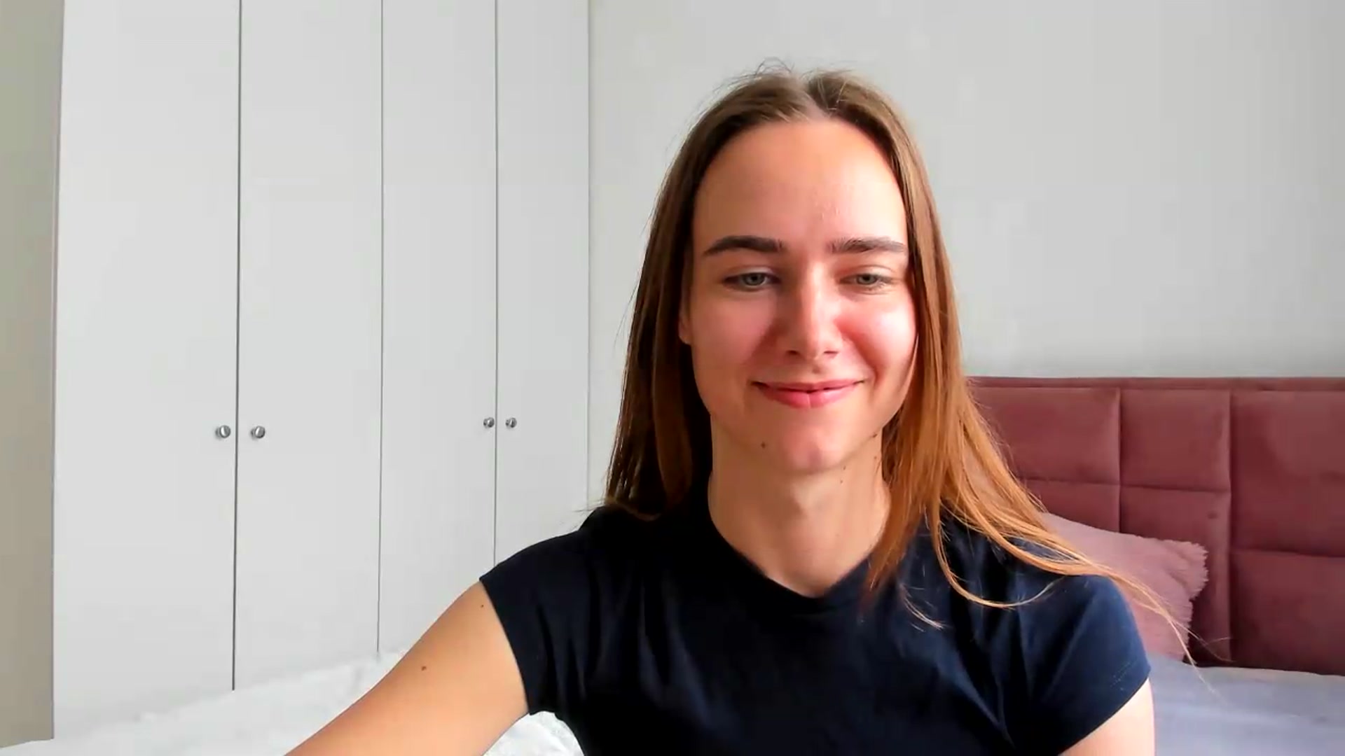 Gallery image thumbnail from OhAlisa's myfreecams stream on, 05/13/2026, 12:39 image 17 of 20
