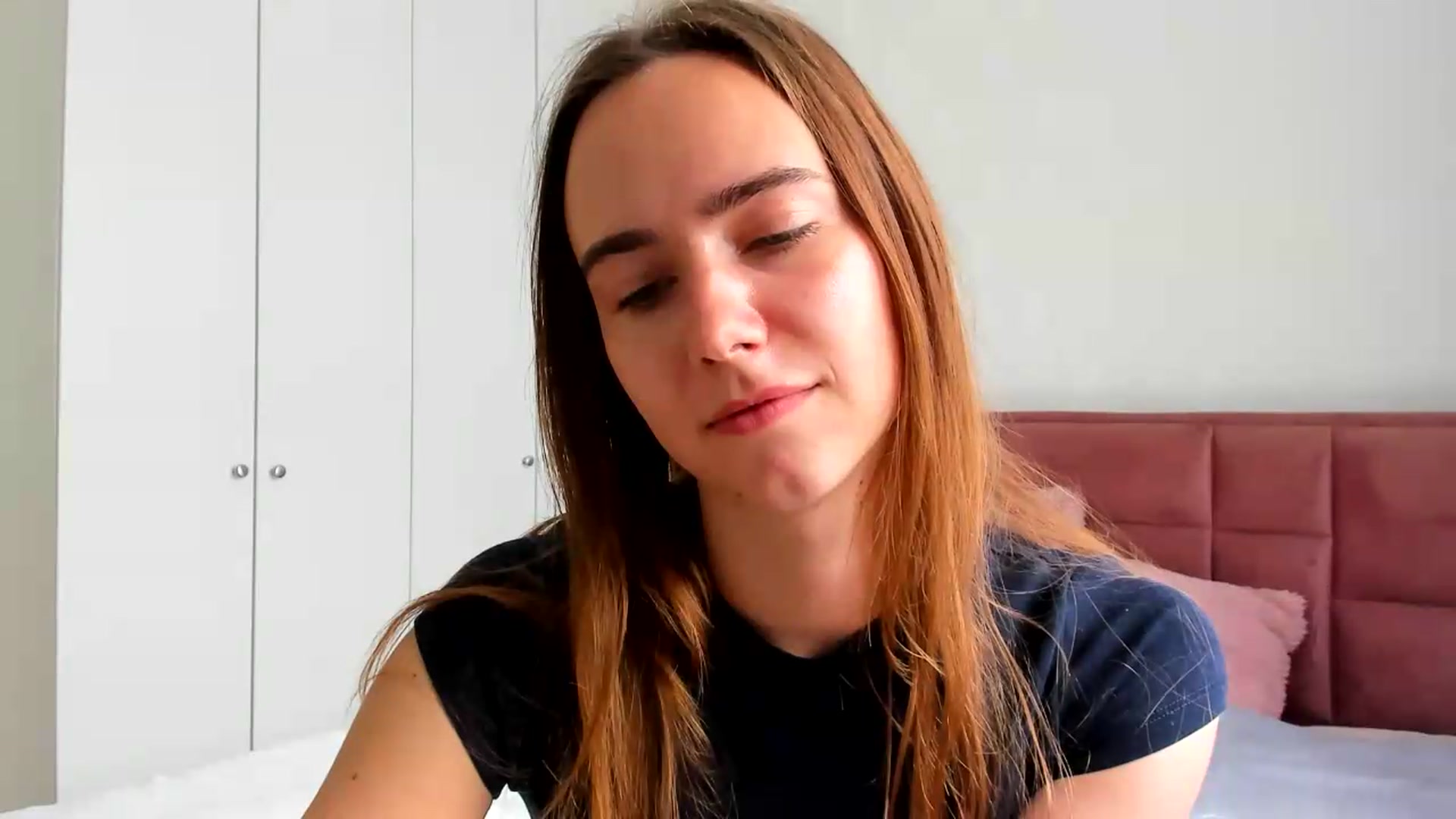 Gallery image thumbnail from OhAlisa's myfreecams stream on, 05/13/2026, 12:39 image 10 of 20