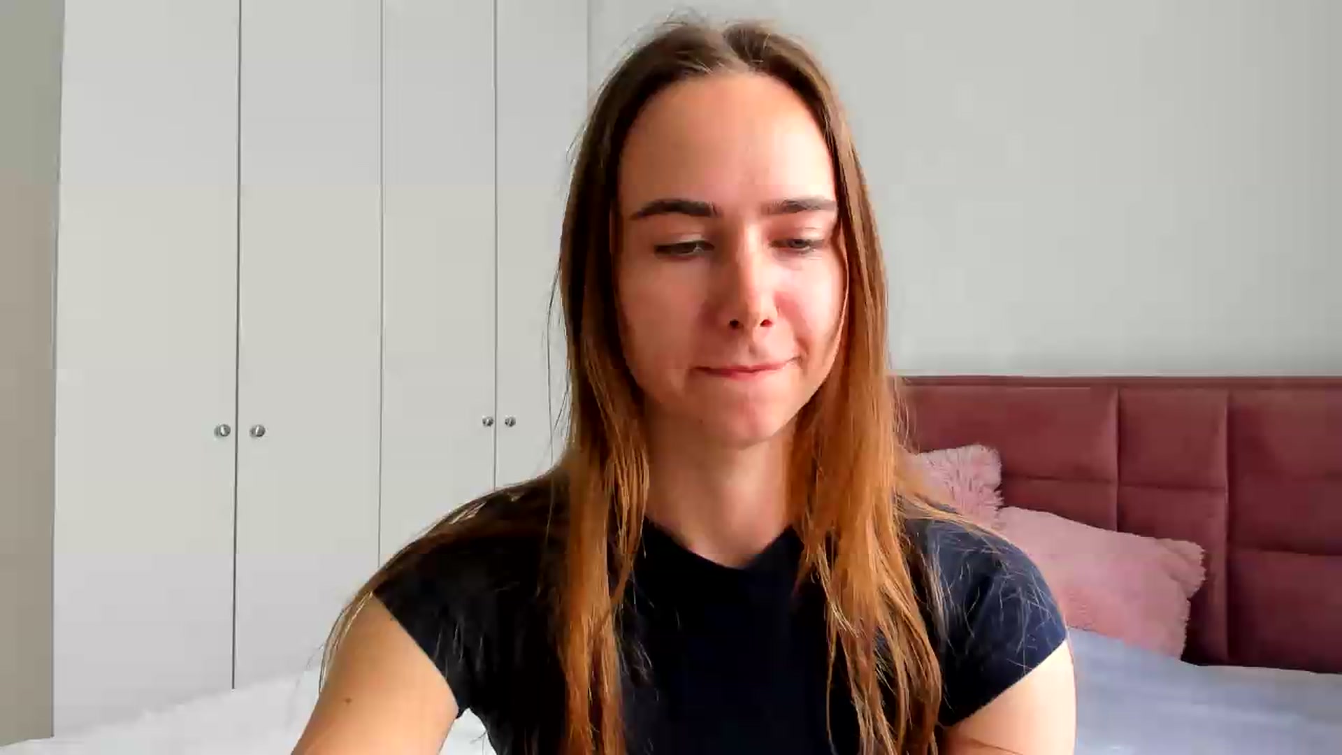 Gallery image thumbnail from OhAlisa's myfreecams stream on, 05/13/2026, 12:39 image 1 of 20