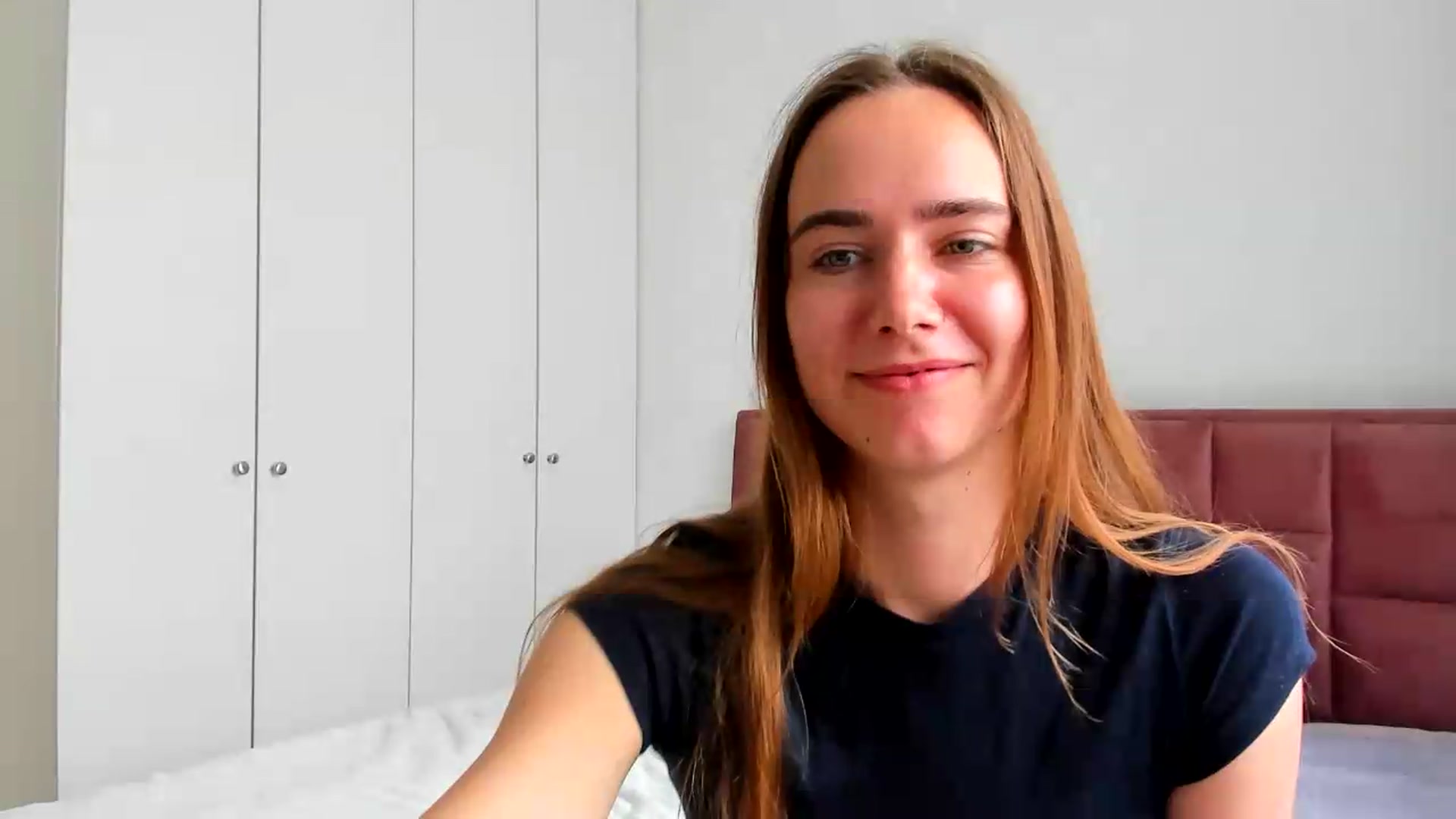Gallery image thumbnail from OhAlisa's myfreecams stream on, 05/13/2026, 12:39 image 16 of 20