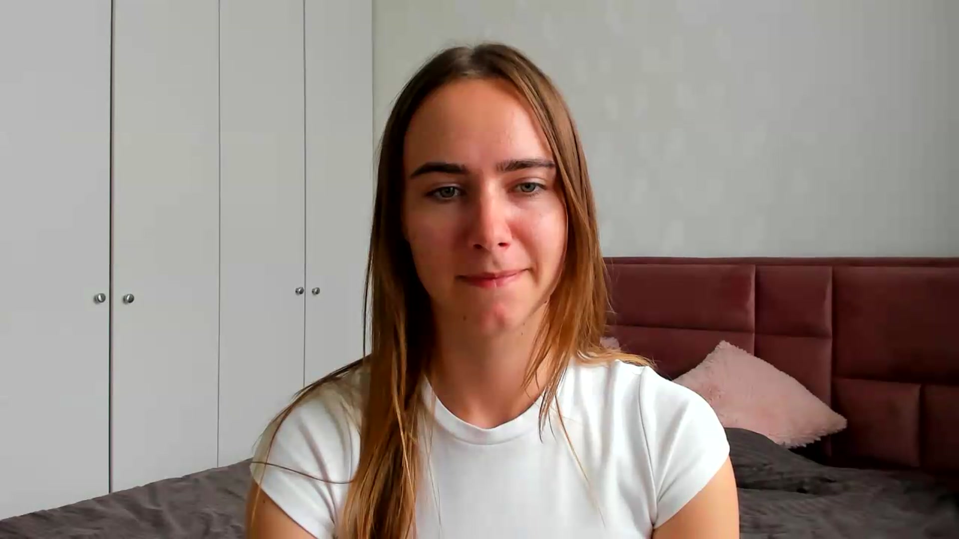 Gallery image thumbnail from OhAlisa's myfreecams stream on, 05/25/2026, 15:27 image 11 of 20
