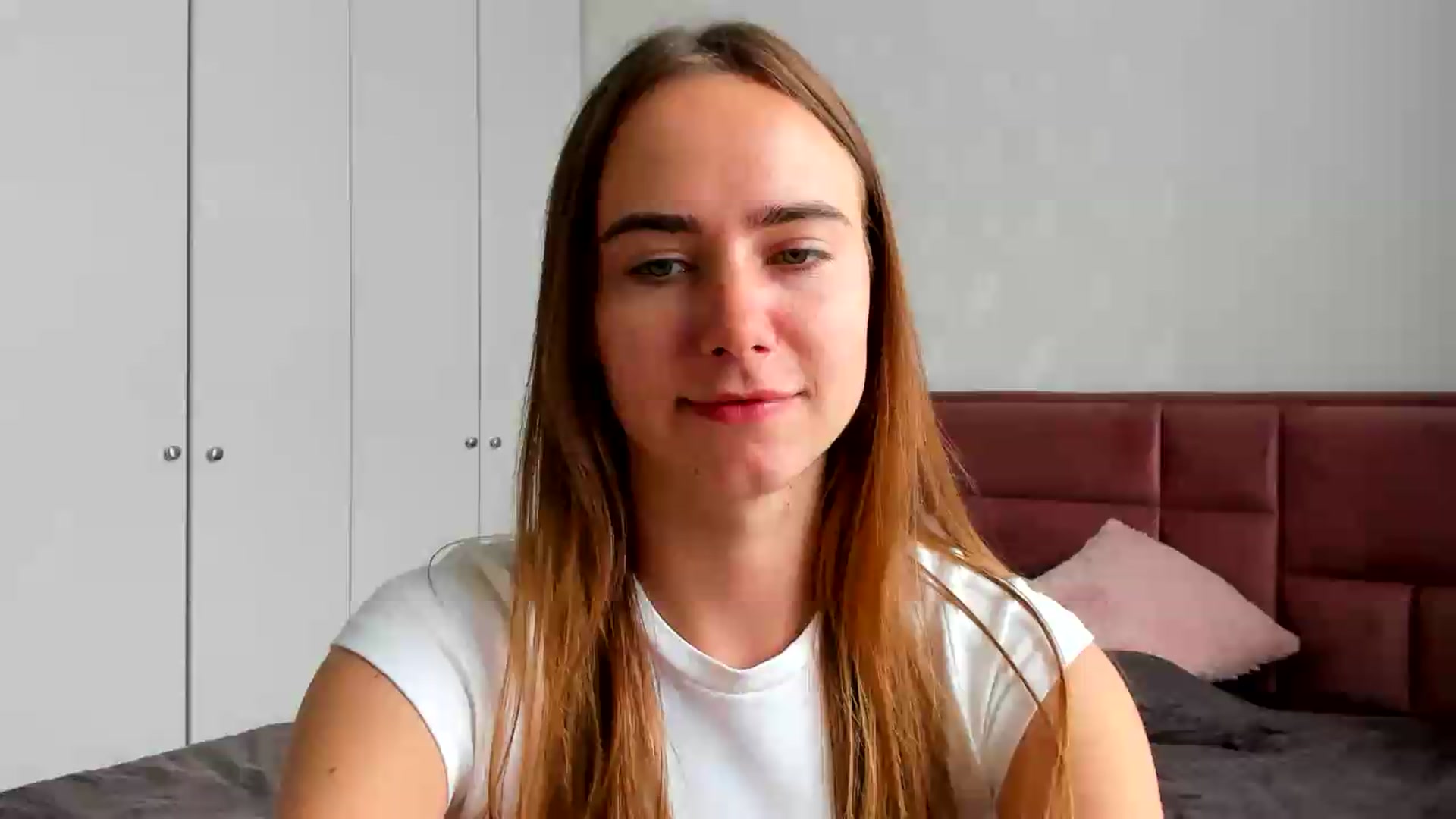 Gallery image thumbnail from OhAlisa's myfreecams stream on, 05/25/2026, 15:27 image 1 of 20