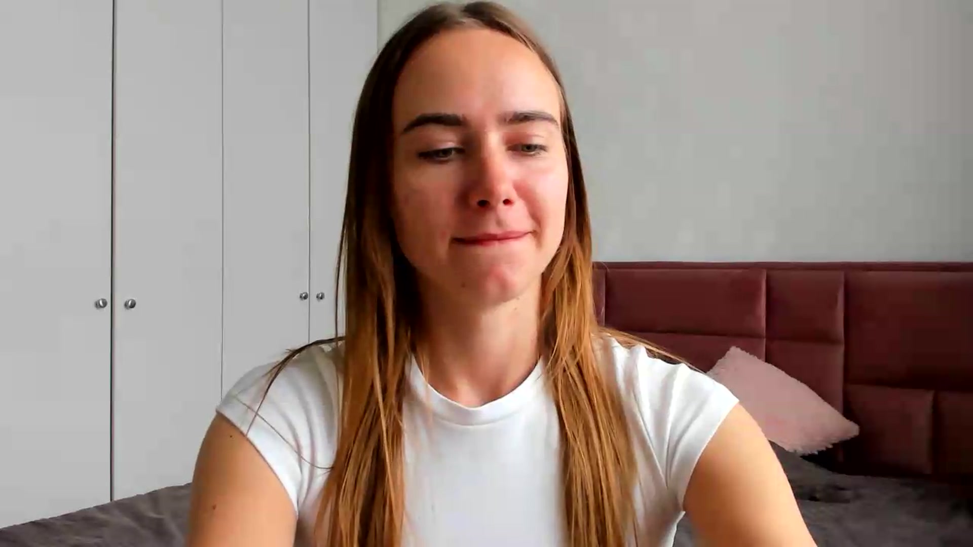 Gallery image thumbnail from OhAlisa's myfreecams stream on, 05/25/2026, 15:27 image 16 of 20