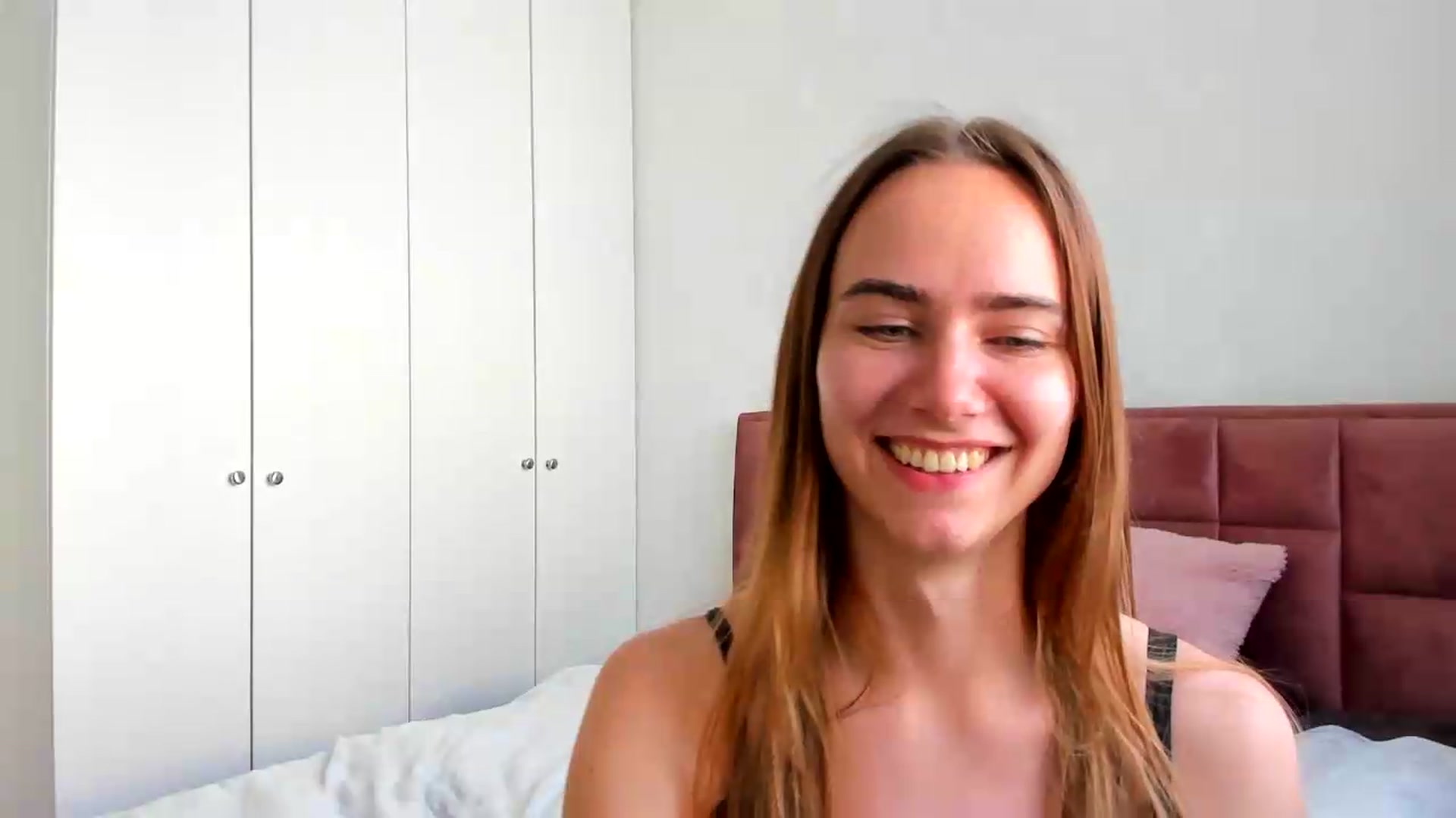 Gallery image thumbnail from OhAlisa's myfreecams stream on, 05/26/2026, 16:26 image 3 of 20