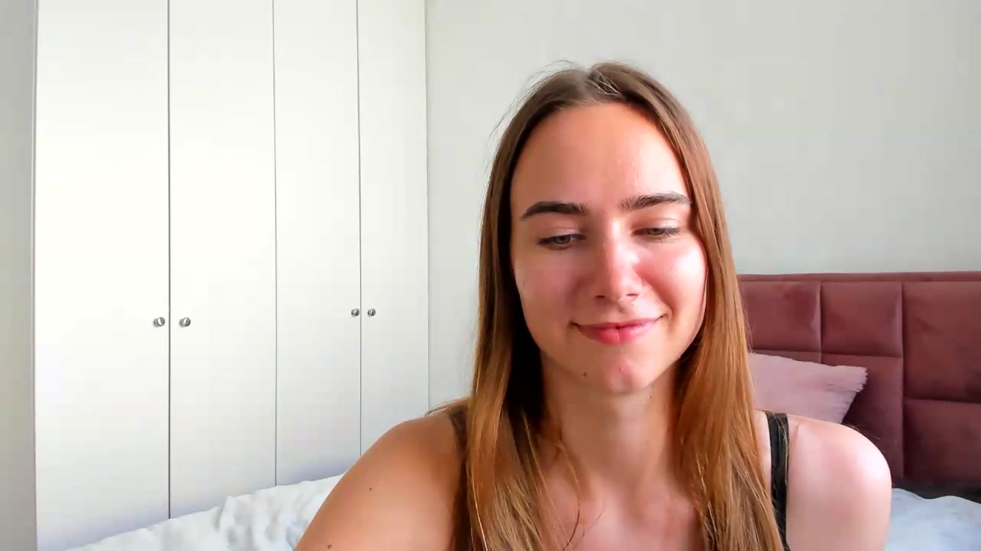 Gallery image thumbnail from OhAlisa's myfreecams stream on, 05/26/2026, 16:26 image 5 of 20