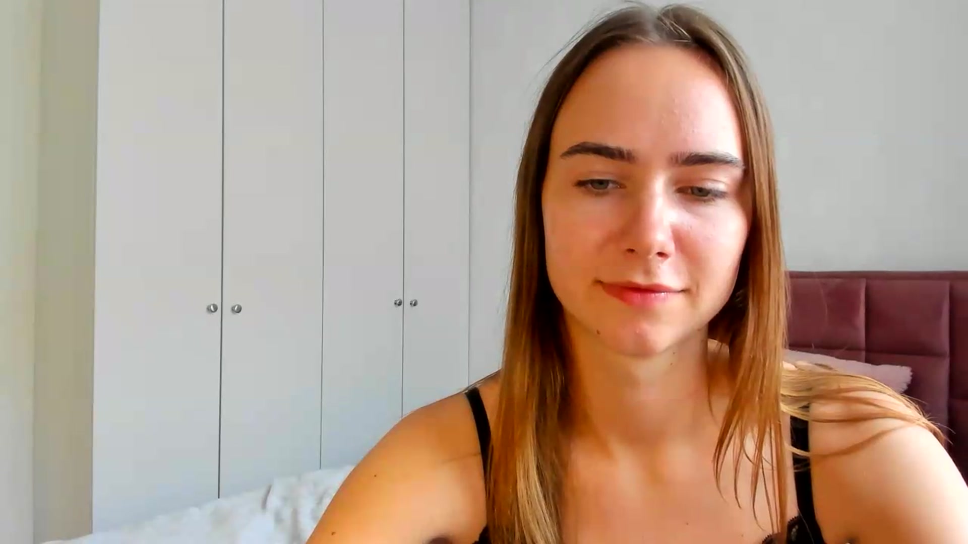 Gallery image thumbnail from OhAlisa's myfreecams stream on, 05/26/2026, 16:26 image 19 of 20