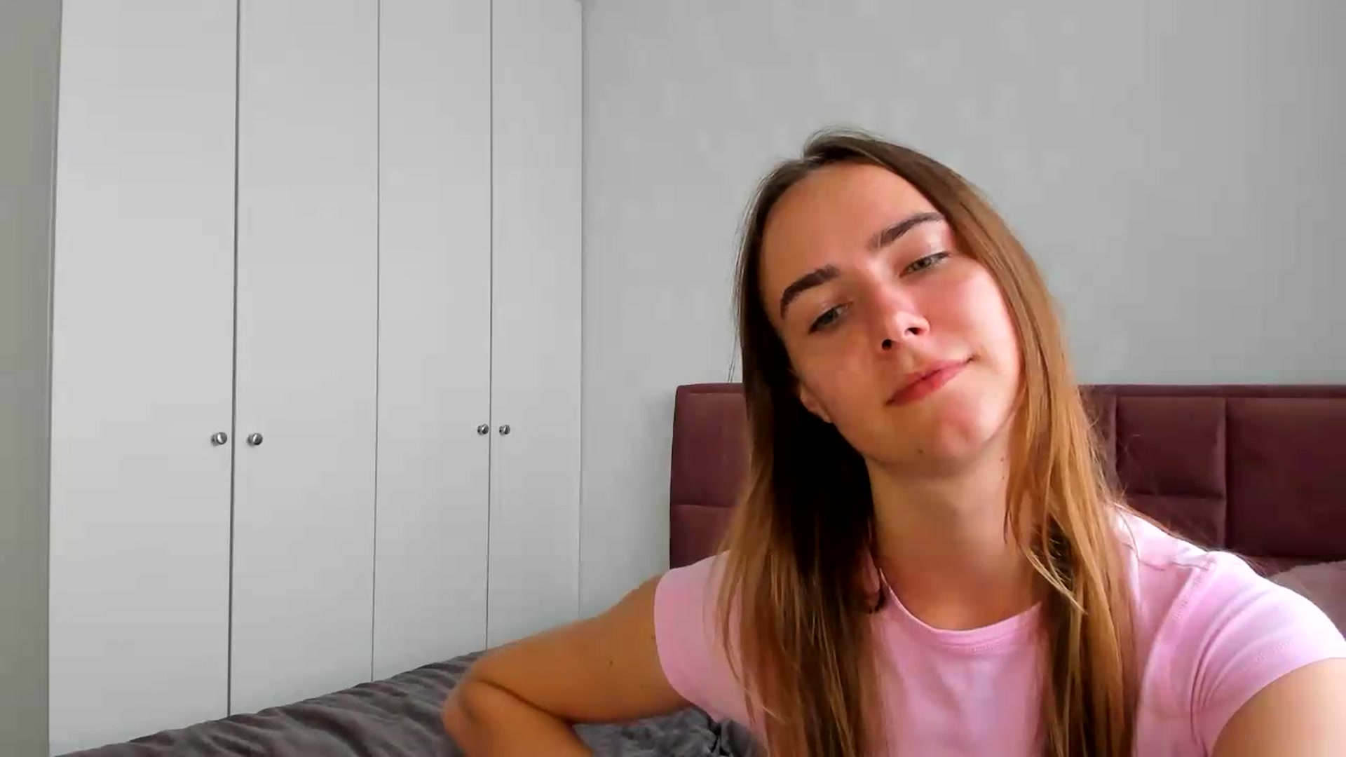 Gallery image thumbnail from OhAlisa's myfreecams stream on, 05/27/2026, 16:14 image 10 of 20