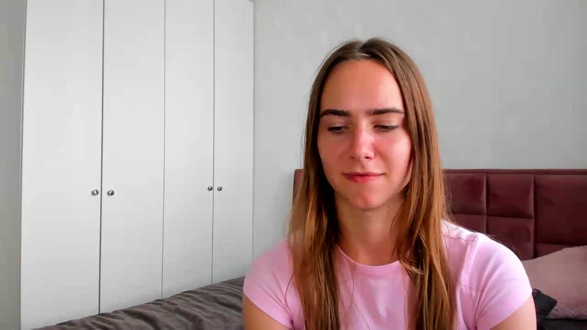 Gallery image thumbnail from OhAlisa's myfreecams stream on, 05/27/2026, 16:14 image 6 of 20