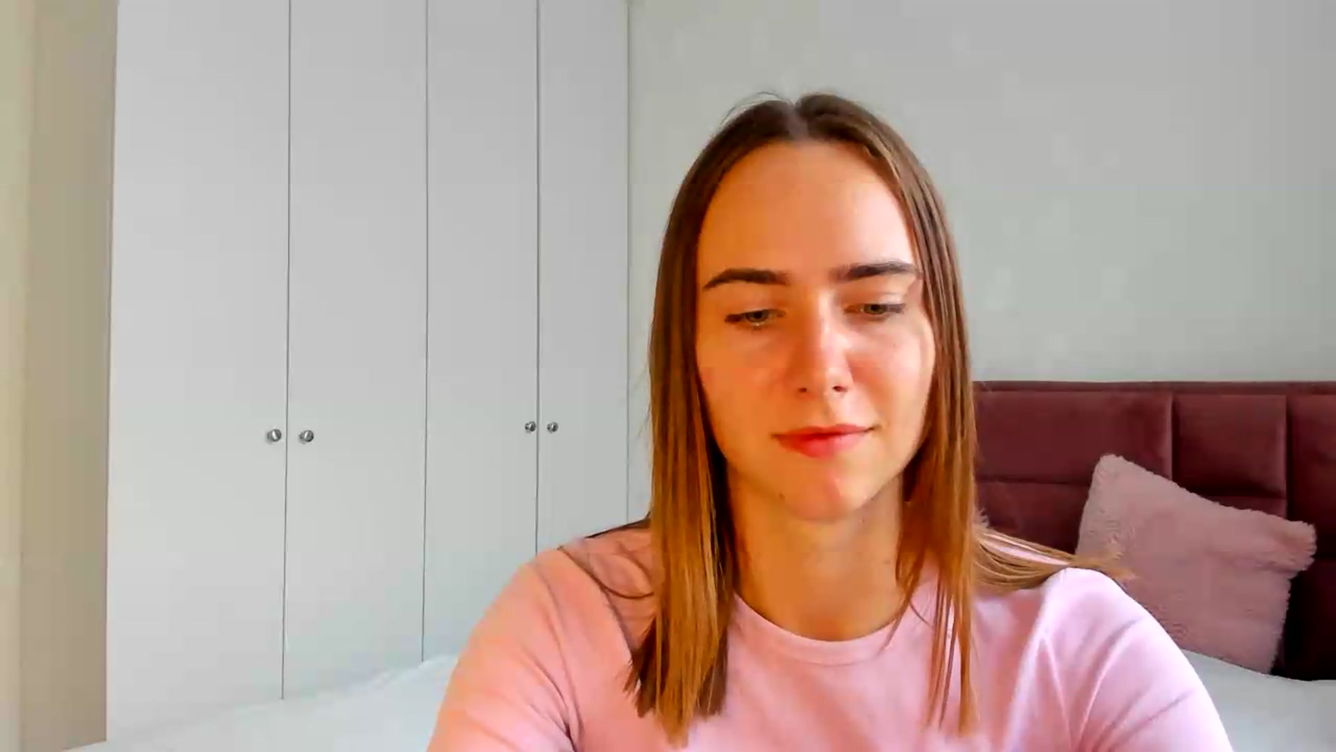 Gallery image thumbnail from OhAlisa's myfreecams stream on, 05/28/2026, 17:10 image 18 of 20
