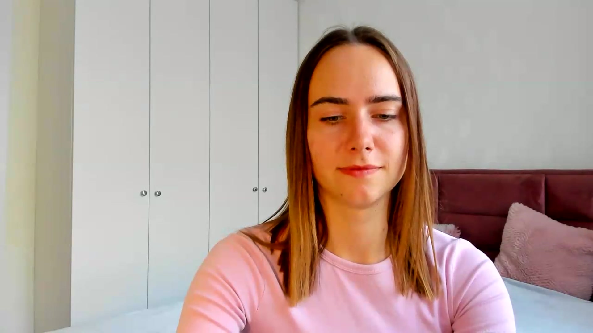 Gallery image thumbnail from OhAlisa's myfreecams stream on, 05/28/2026, 17:10 image 4 of 20