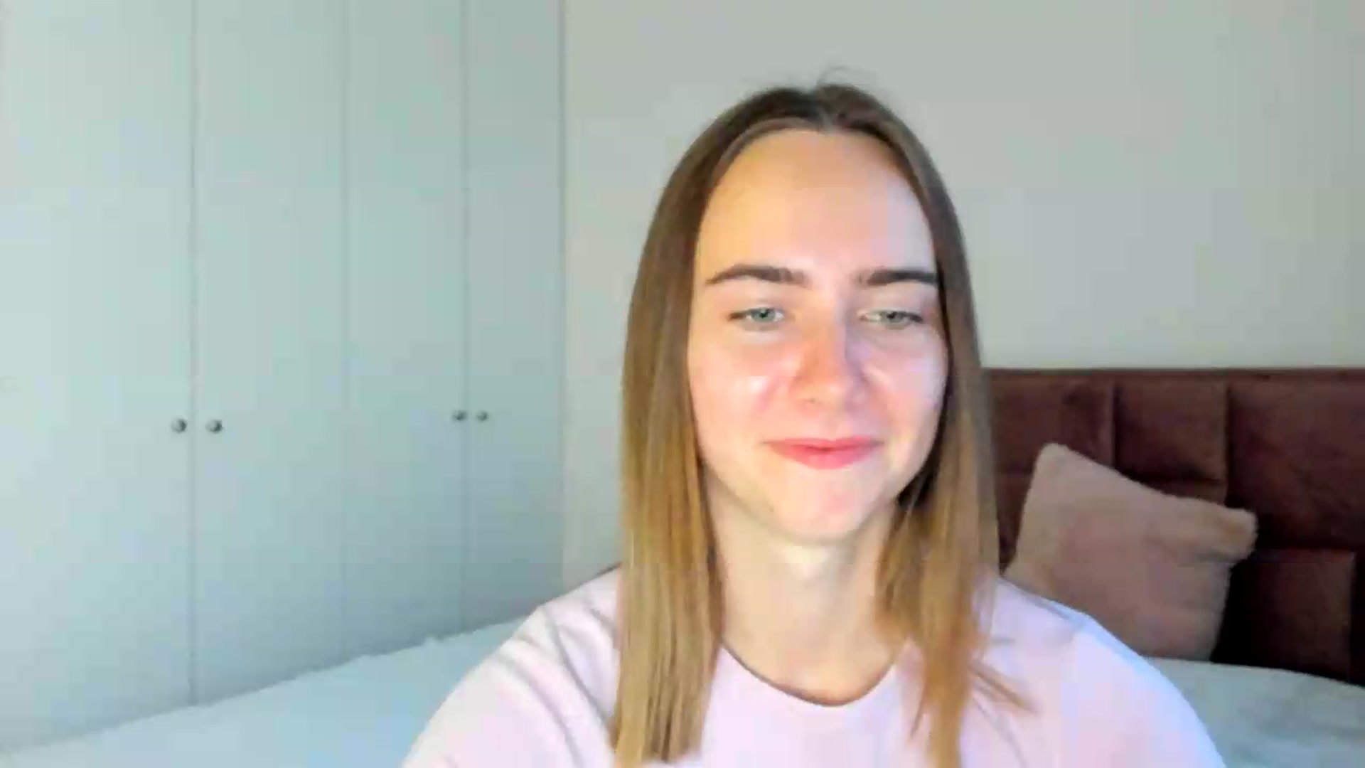 Gallery image thumbnail from OhAlisa's myfreecams stream on, 05/28/2026, 18:11 image 6 of 20