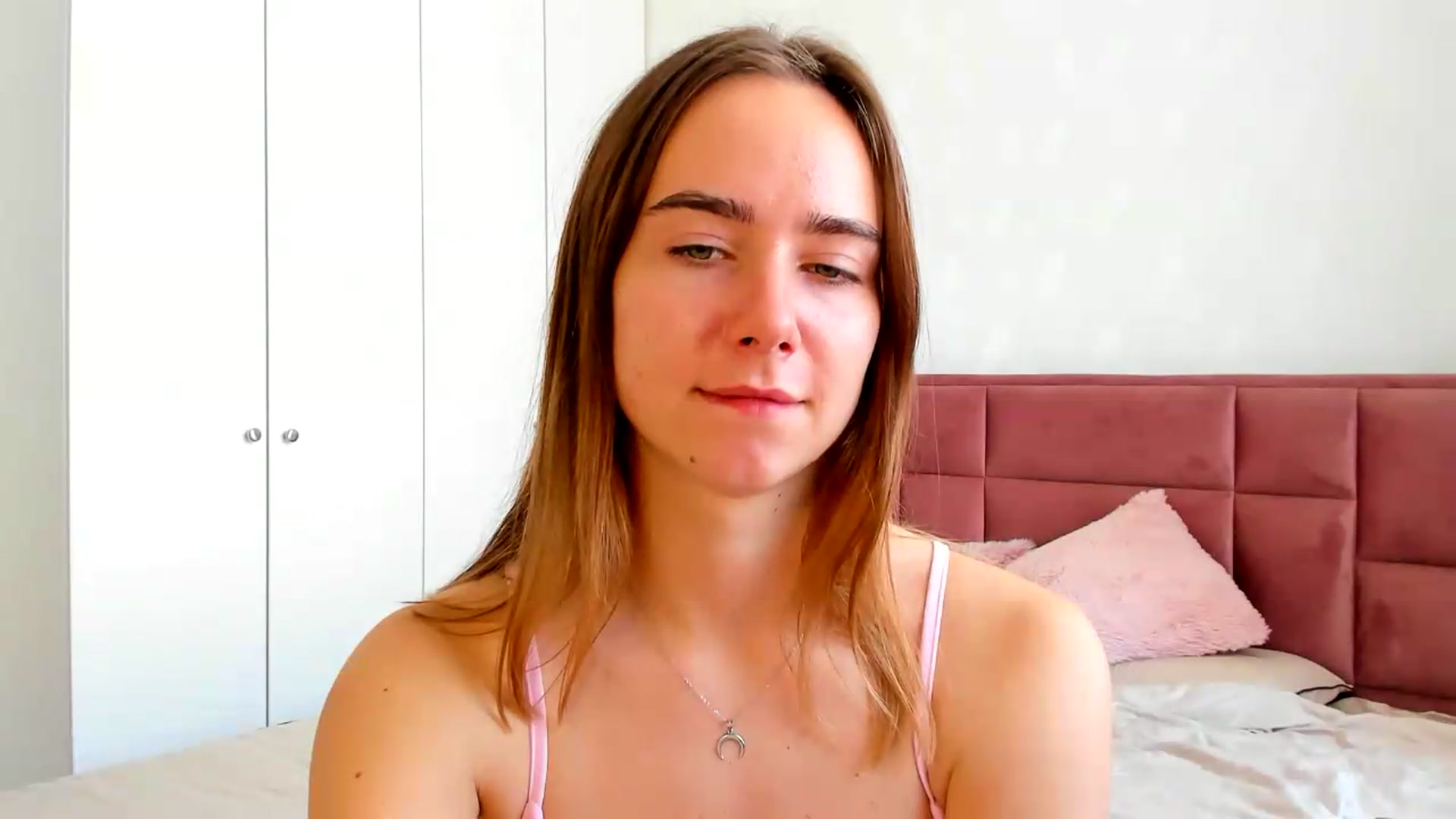 Gallery image thumbnail from OhAlisa's myfreecams stream on, 06/25/2026, 12:24 image 17 of 20