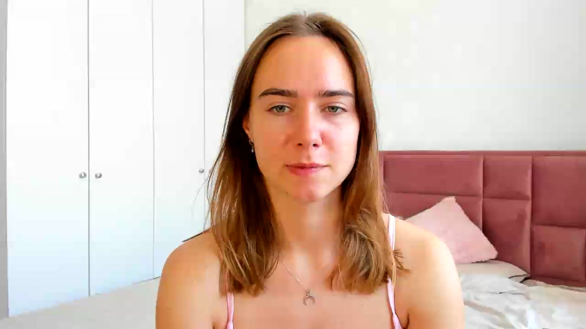 Gallery image thumbnail from OhAlisa's myfreecams stream on, 06/25/2026, 12:24 image 1 of 20