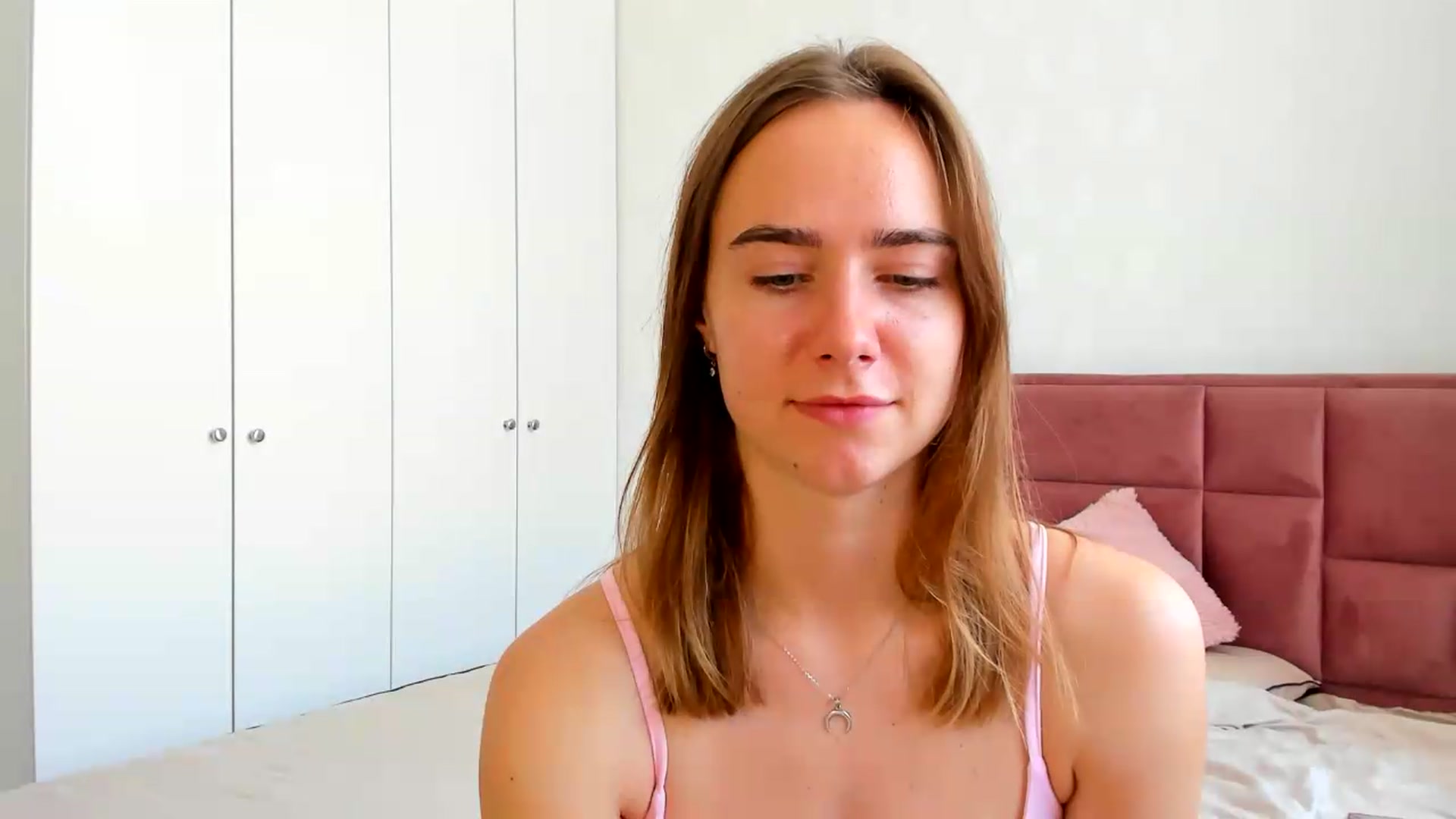 Gallery image thumbnail from OhAlisa's myfreecams stream on, 06/25/2026, 12:24 image 12 of 20