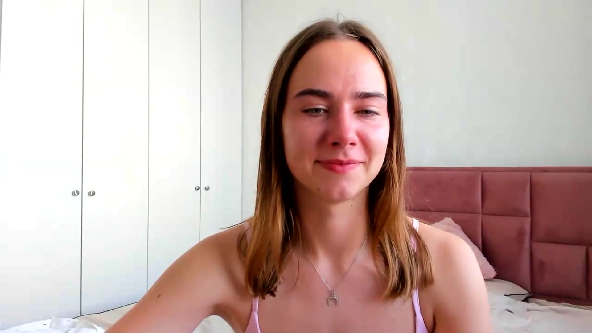 Gallery image thumbnail from OhAlisa's myfreecams stream on, 06/25/2026, 14:06 image 3 of 20