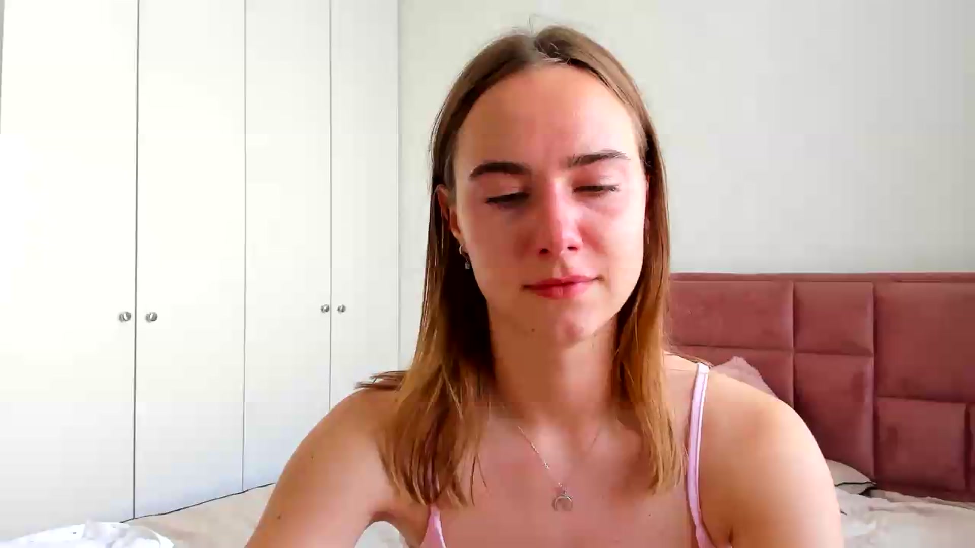 Gallery image thumbnail from OhAlisa's myfreecams stream on, 06/25/2026, 14:06 image 1 of 20
