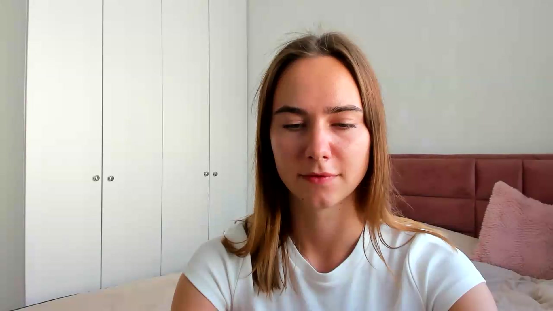 Gallery image thumbnail from OhAlisa's myfreecams stream on, 06/26/2026, 15:41 image 4 of 20