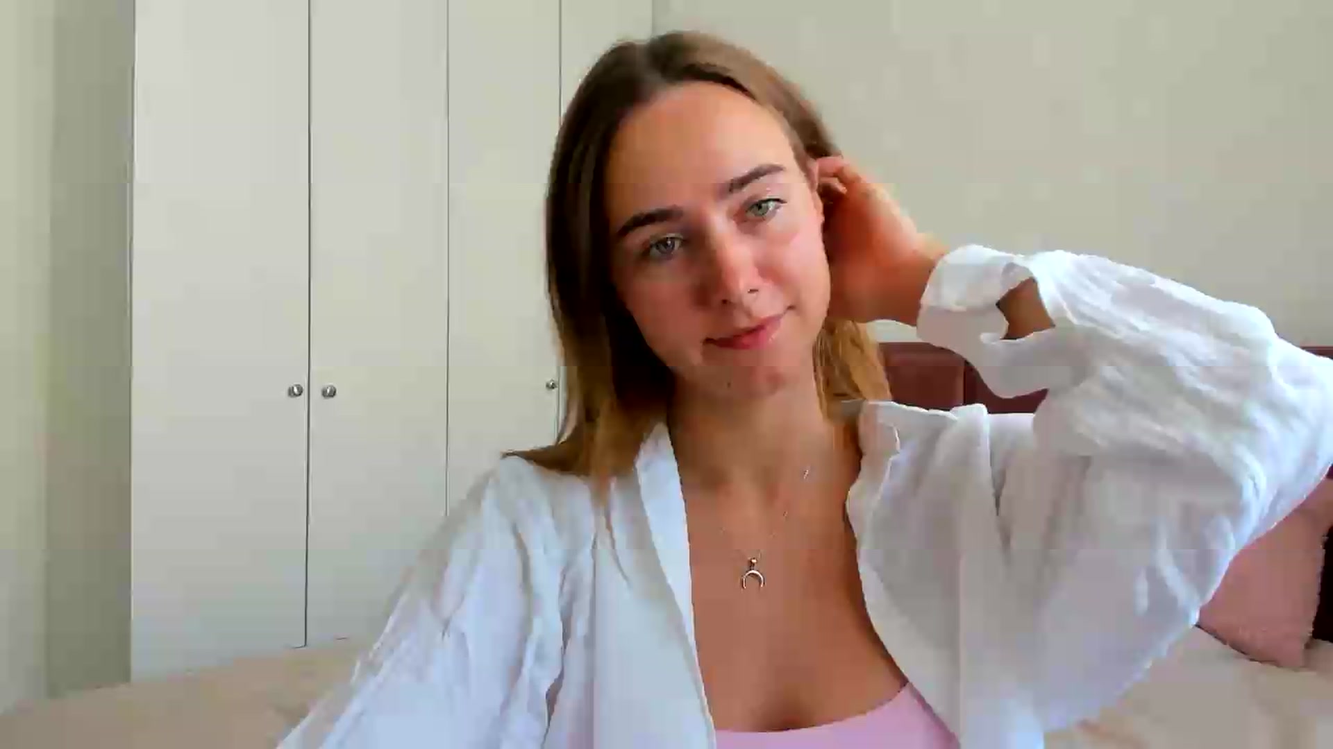 Gallery image thumbnail from OhAlisa's myfreecams stream on, 07/01/2026, 13:37 image 3 of 20