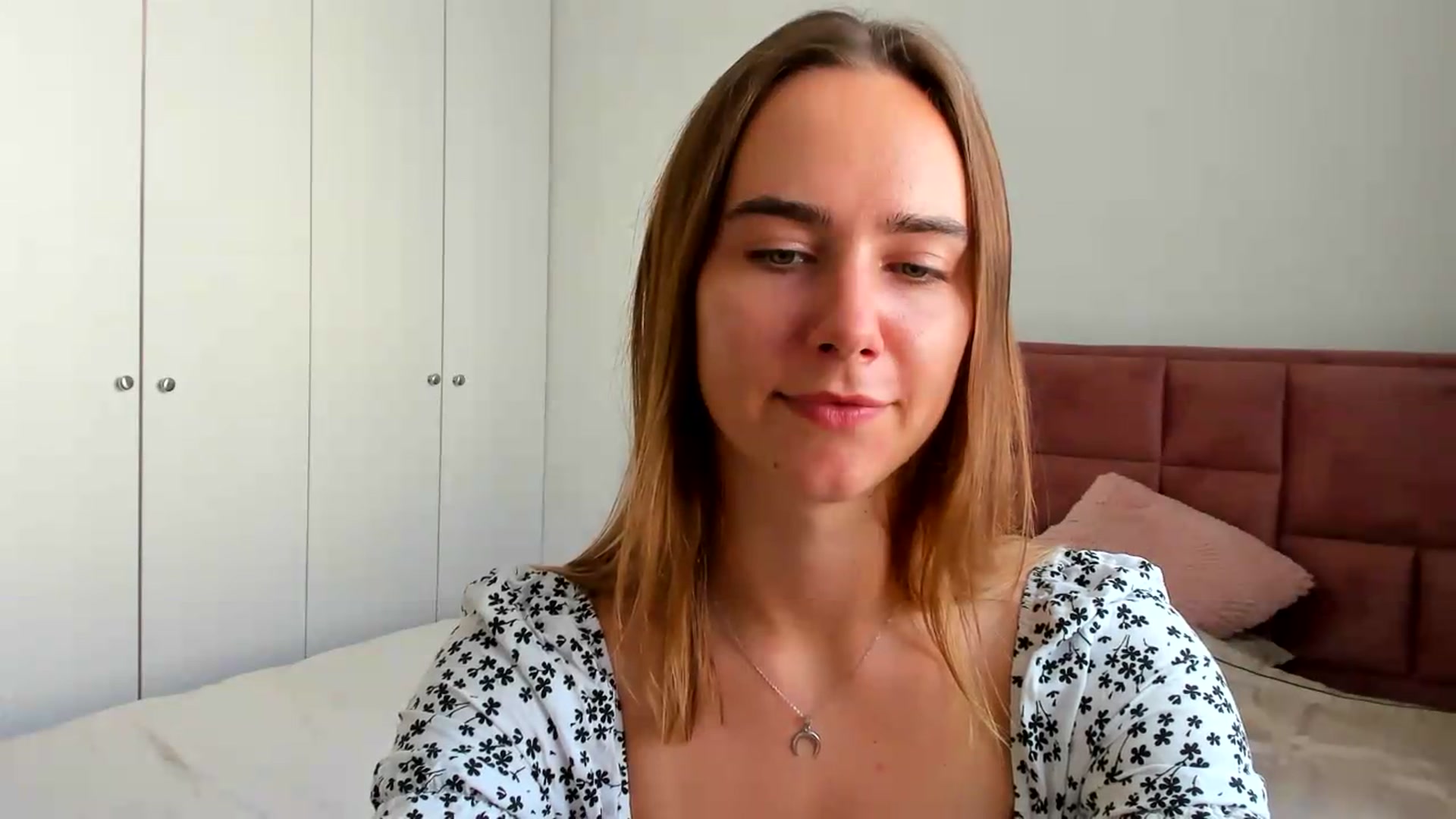 Gallery image thumbnail from OhAlisa's myfreecams stream on, 07/02/2026, 15:17 image 8 of 20
