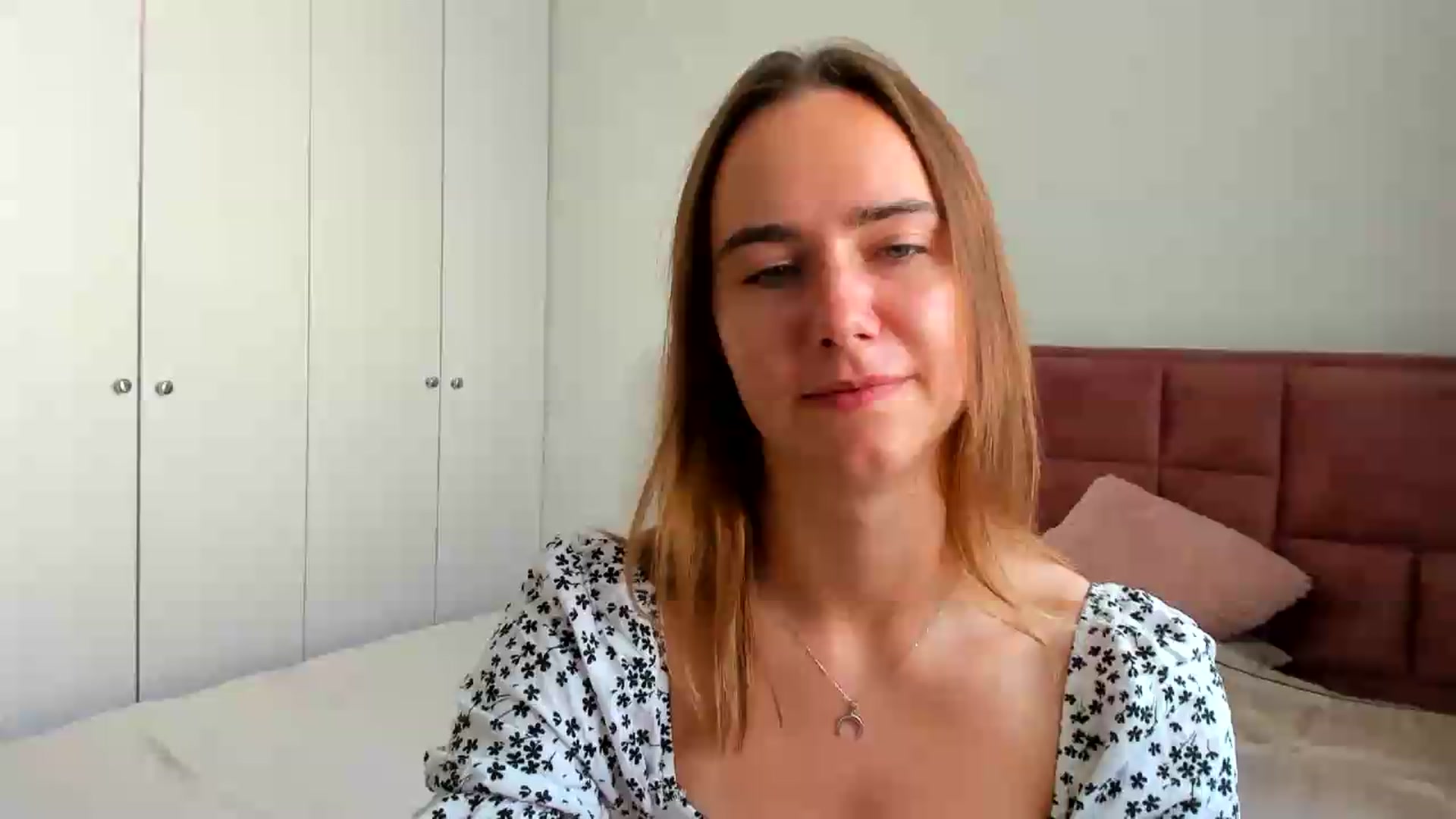Gallery image thumbnail from OhAlisa's myfreecams stream on, 07/02/2026, 15:17 image 7 of 20