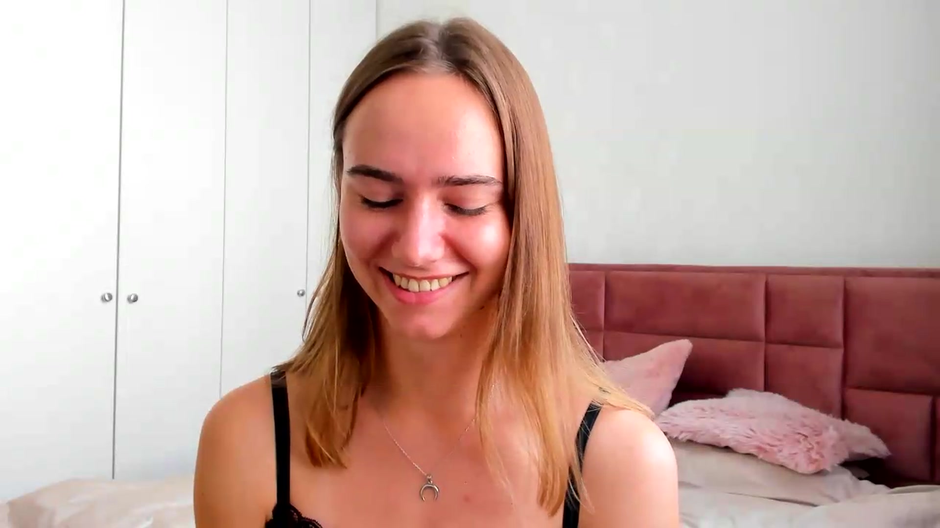 Gallery image thumbnail from OhAlisa's myfreecams stream on, 07/03/2026, 14:06 image 8 of 20