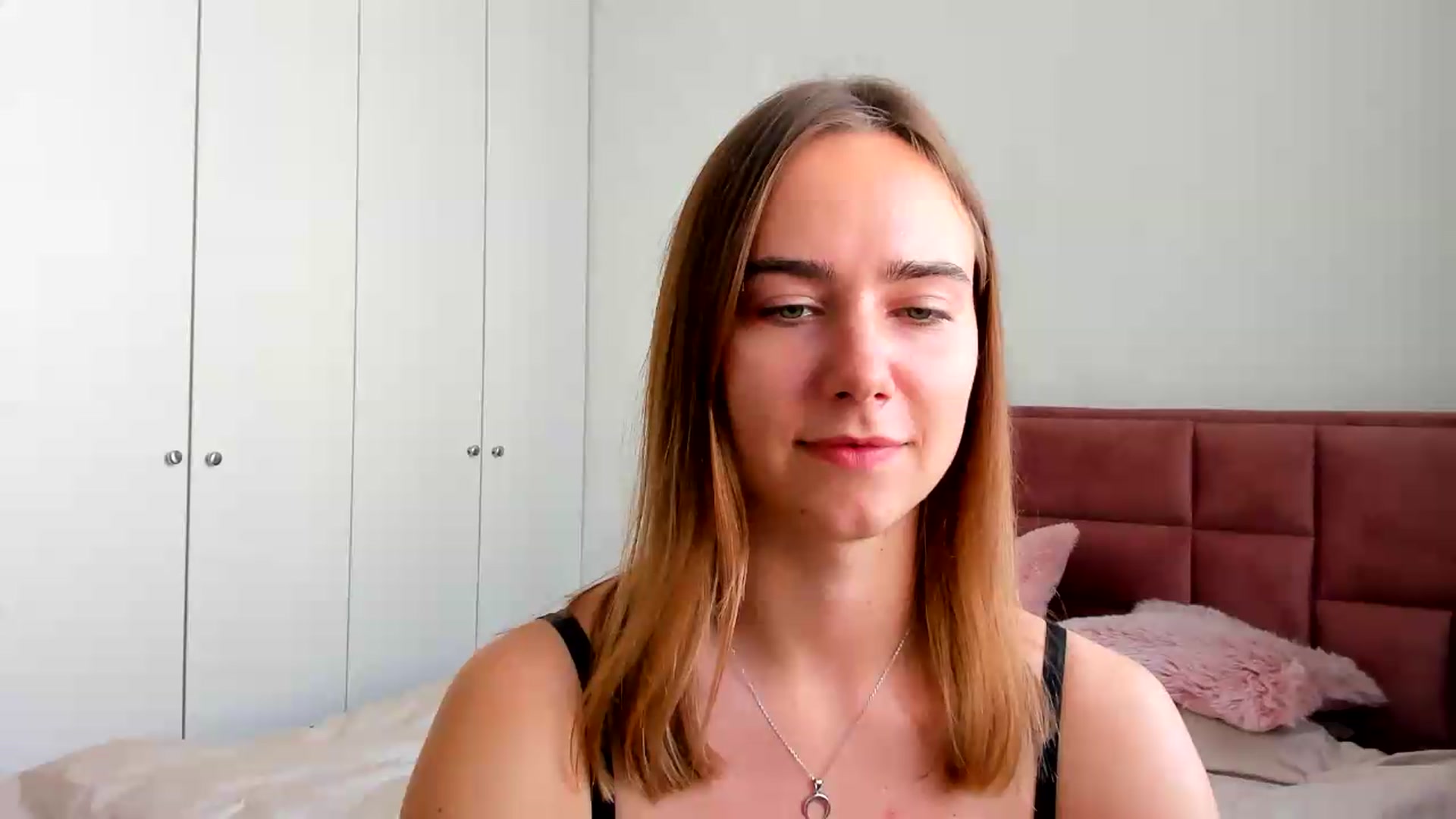 Gallery image thumbnail from OhAlisa's myfreecams stream on, 07/03/2026, 14:06 image 16 of 20