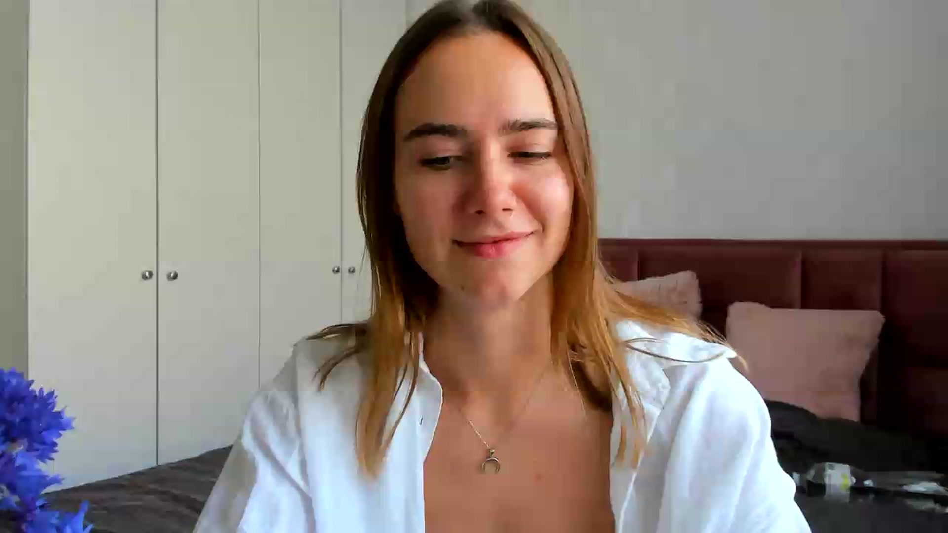 Gallery image thumbnail from OhAlisa's myfreecams stream on, 07/07/2026, 14:29 image 9 of 20