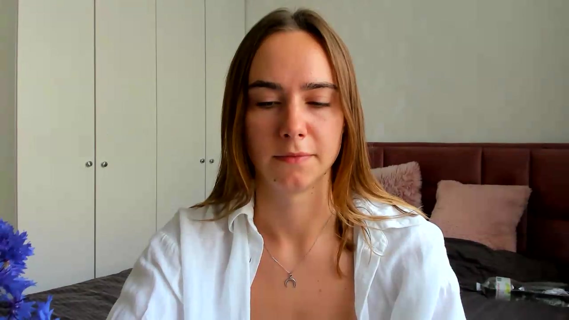Gallery image thumbnail from OhAlisa's myfreecams stream on, 07/07/2026, 14:29 image 14 of 20