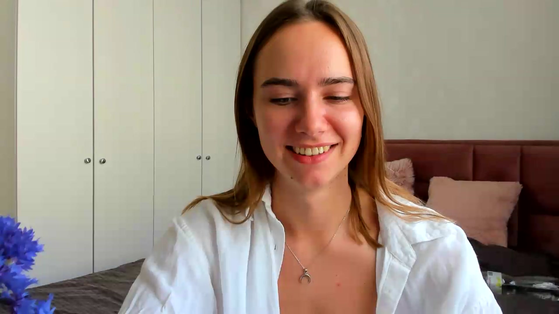 Gallery image thumbnail from OhAlisa's myfreecams stream on, 07/07/2026, 14:29 image 5 of 20