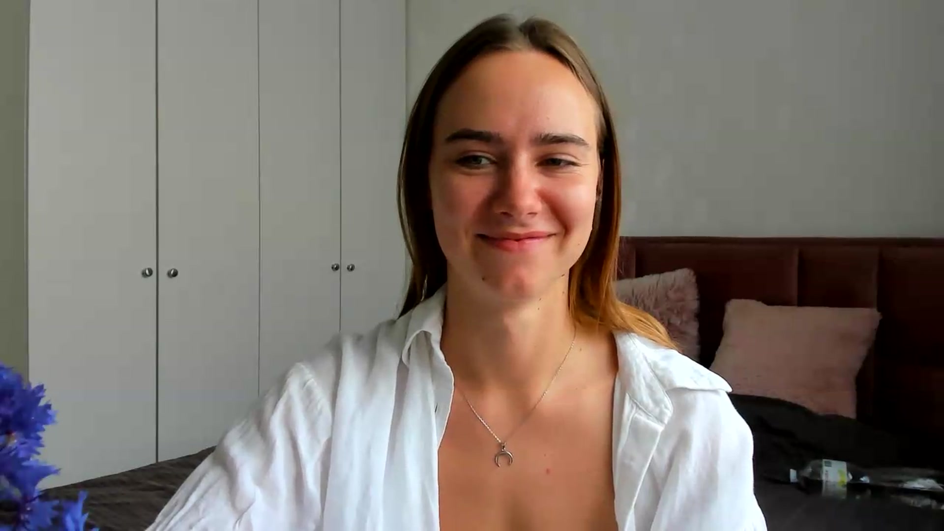 Gallery image thumbnail from OhAlisa's myfreecams stream on, 07/07/2026, 14:29 image 17 of 20